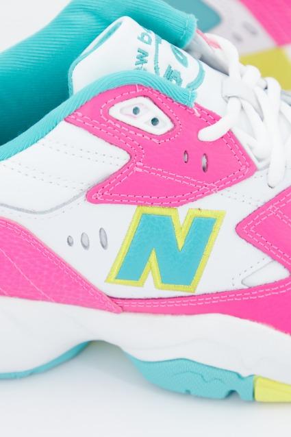 NEW BALANCE TR LIFESTYLE en color BLANCO  (4)