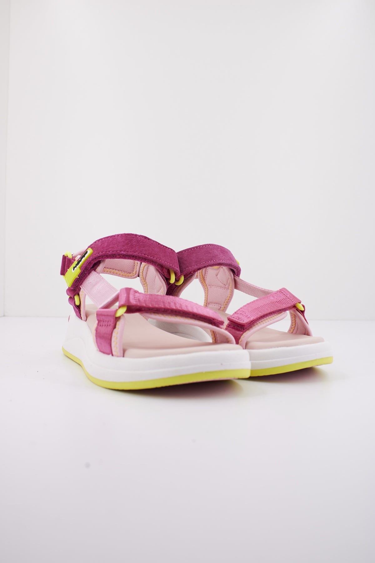 HOFF AKAMARU en color ROSA  (2)