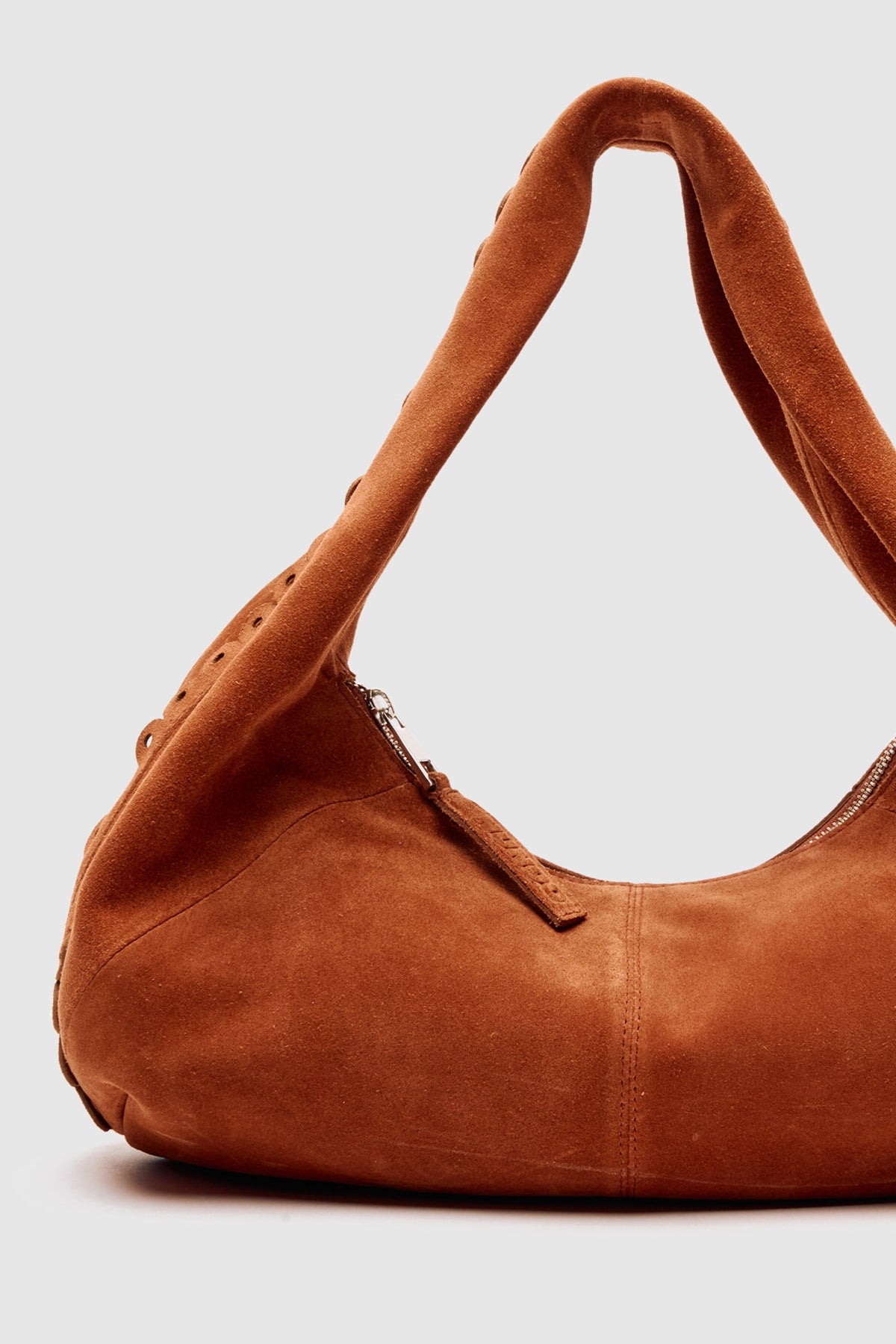 NUNOO NB SMALL ALMA SCALLOP SUEDE en color MARRON  (3)