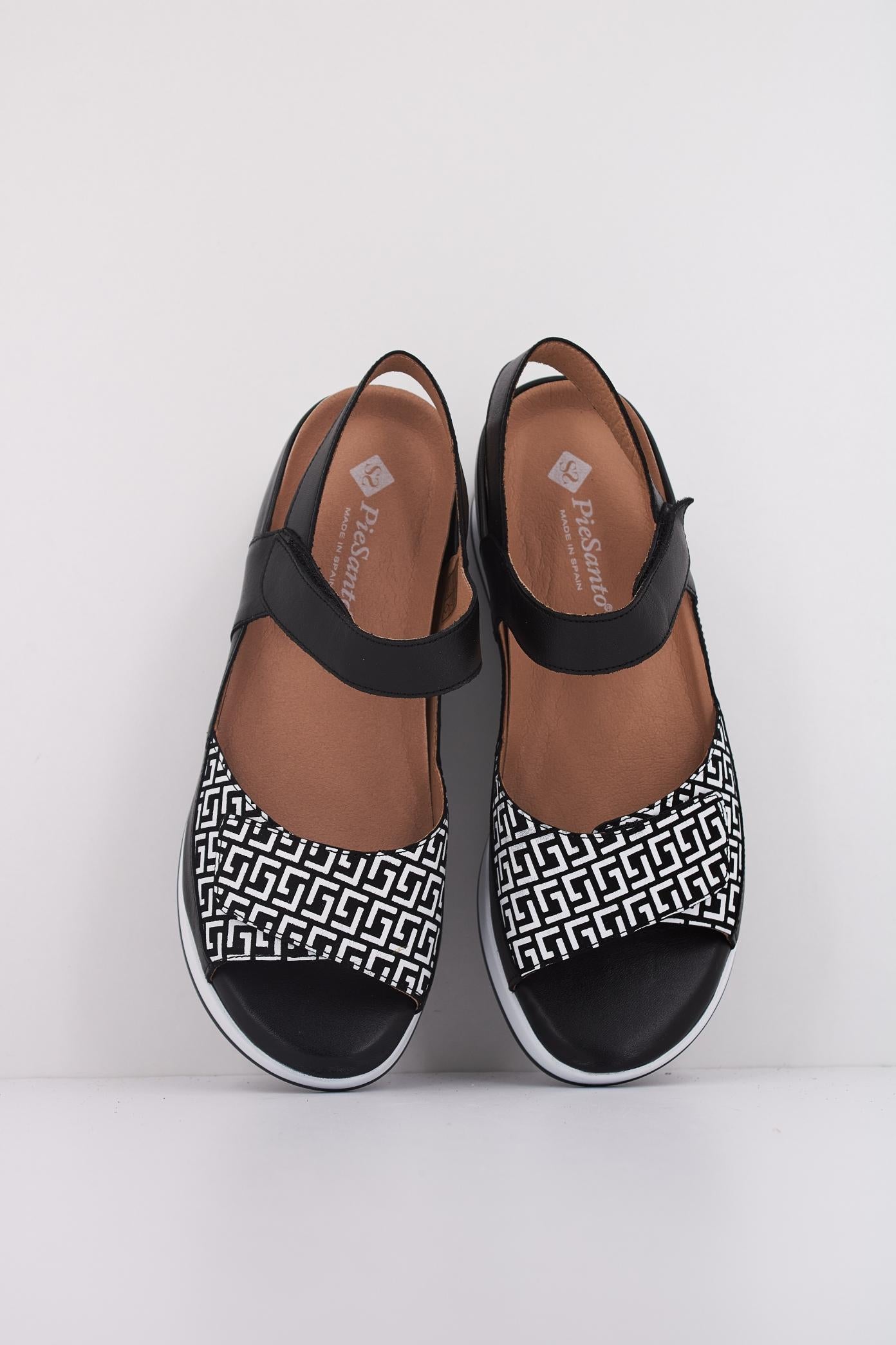 PIESANTO P en color NEGRO  (3)