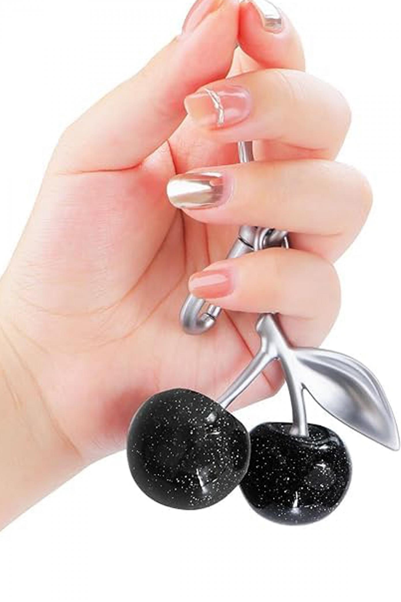 STICKY BESTIE CHERRY CHARM en color NEGRO  (4)