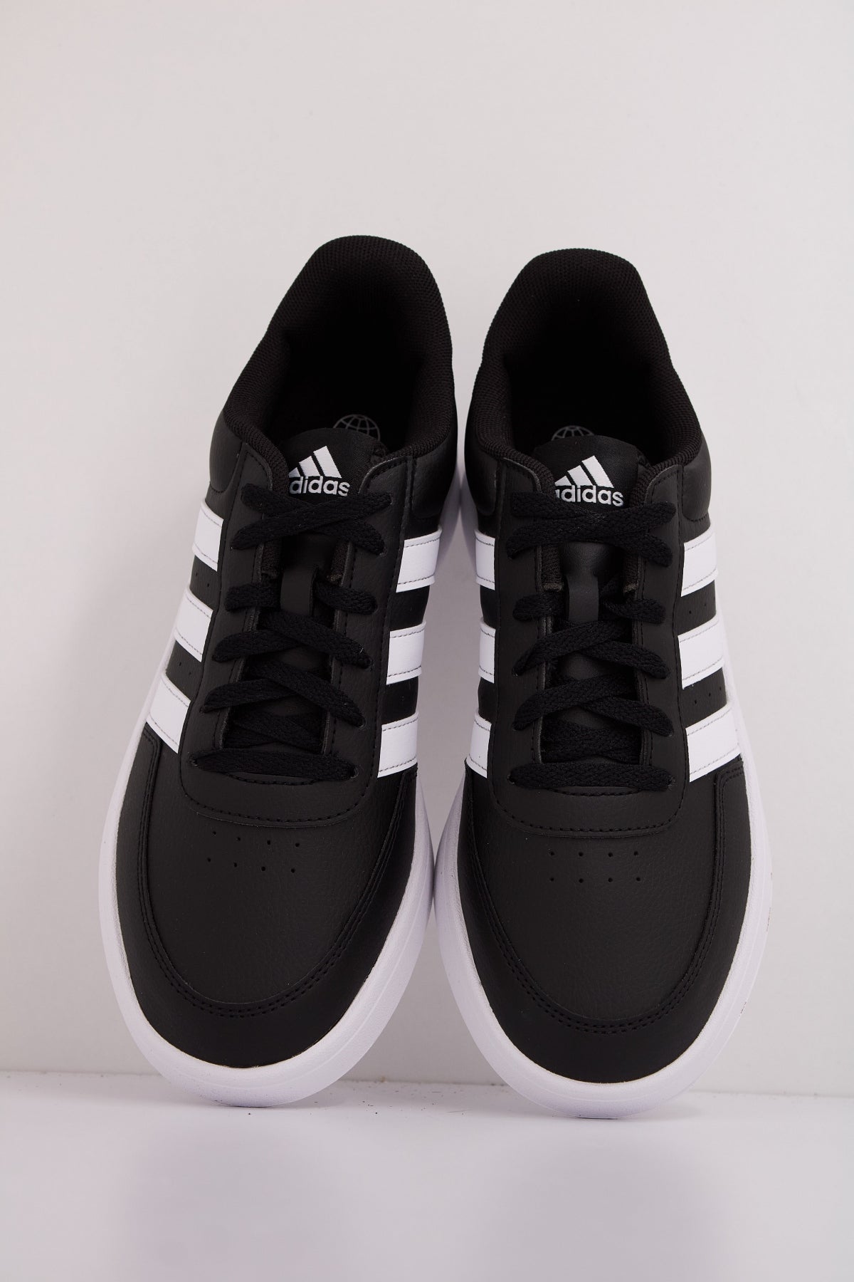 ADIDAS BREAKNET . en color NEGRO  (3)
