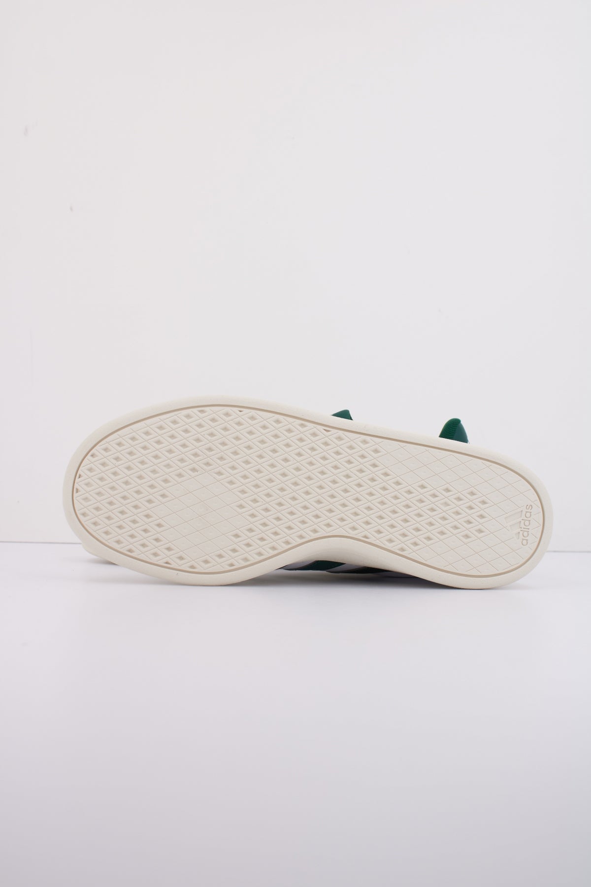 ADIDAS BREAKNET . en color BLANCO  (5)