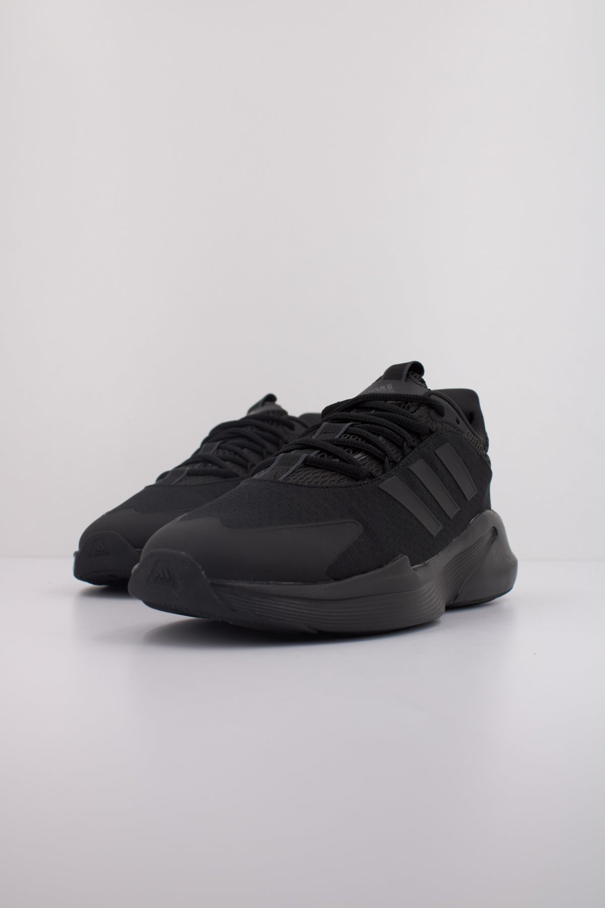 ADIDAS ALPHAEDGE + en color NEGRO  (2)