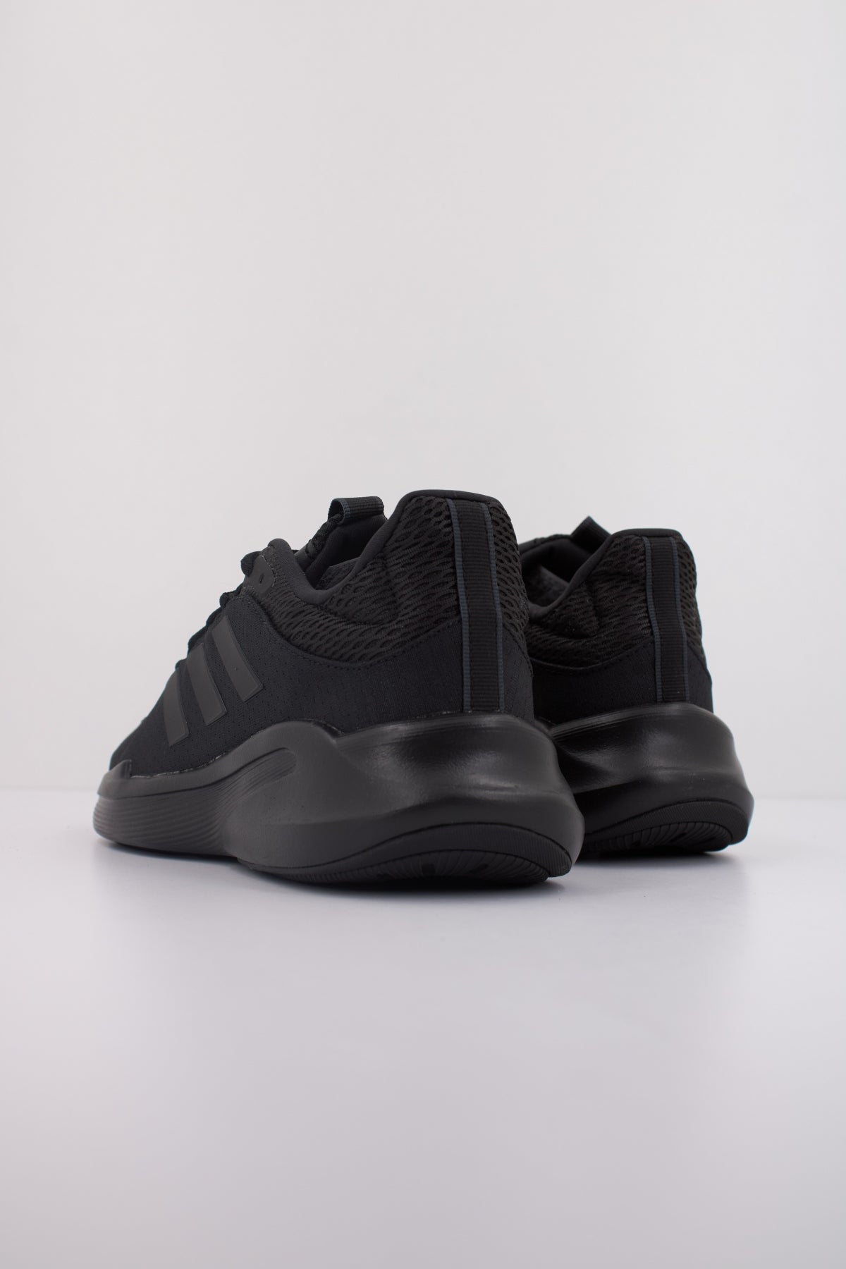ADIDAS ALPHAEDGE + en color NEGRO  (4)