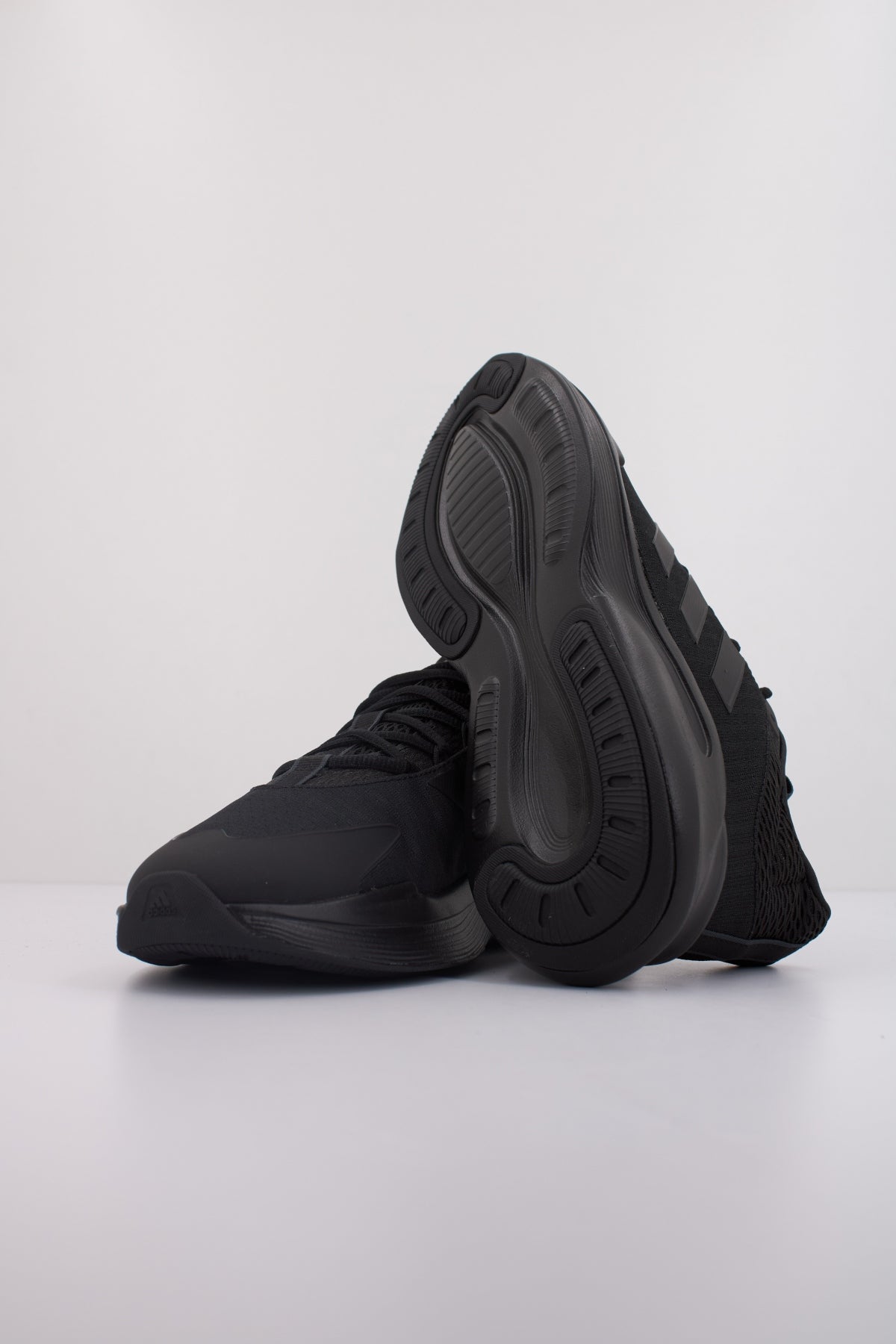 ADIDAS ALPHAEDGE + en color NEGRO  (5)