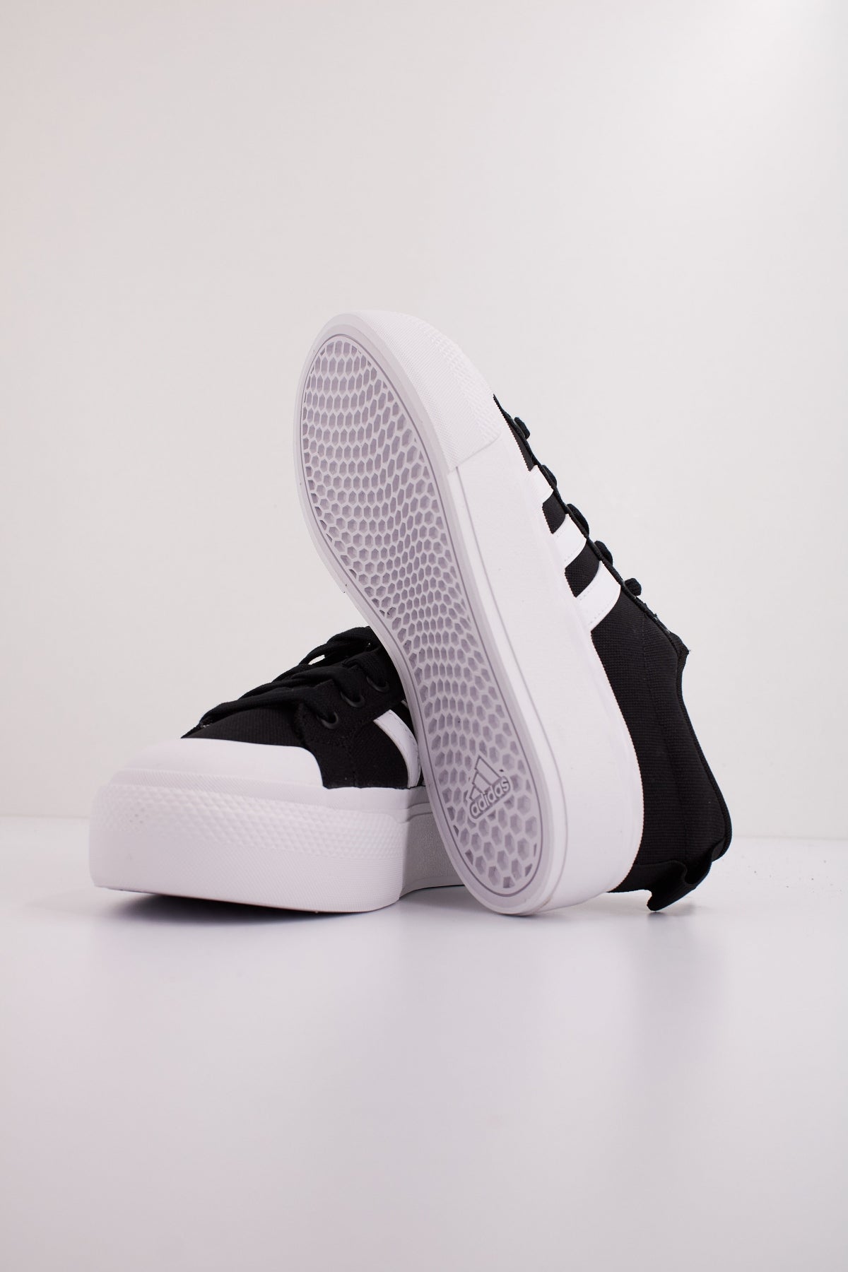 ADIDAS BRAVADA . PLATFOR en color NEGRO  (5)
