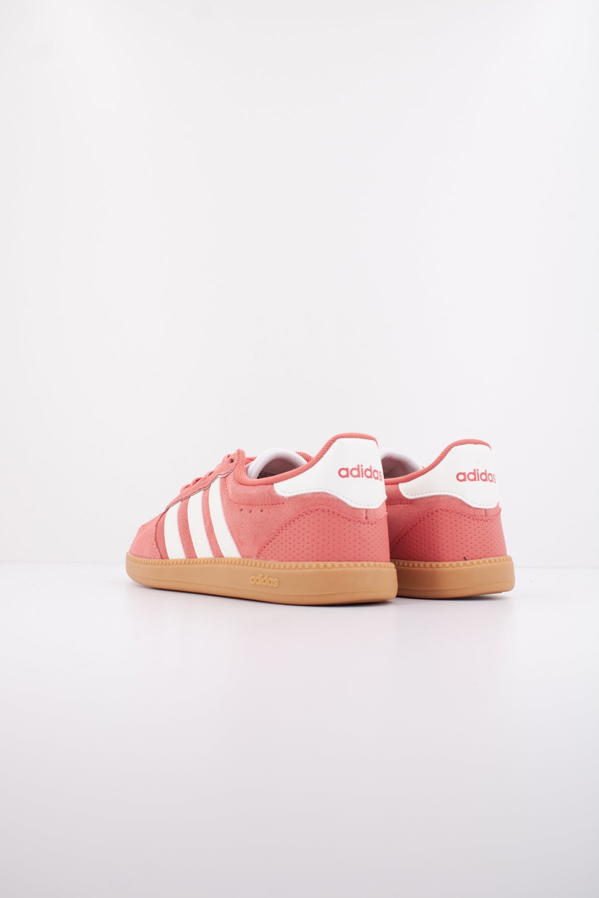 ADIDAS  BREAKNET SLEEK  en color NARANJA  (3)
