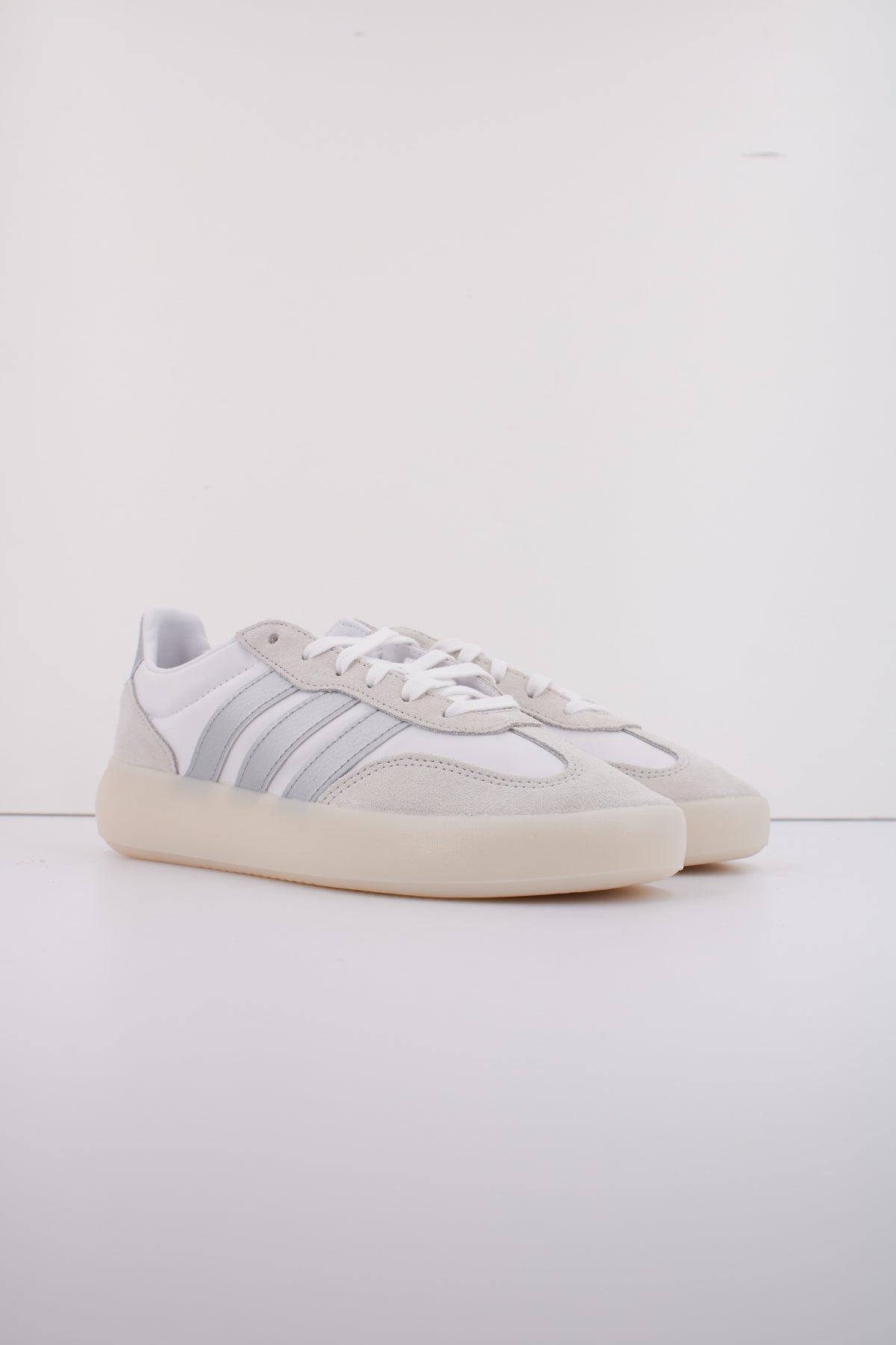 ADIDAS BARREDA DECODE en color BLANCO  (2)