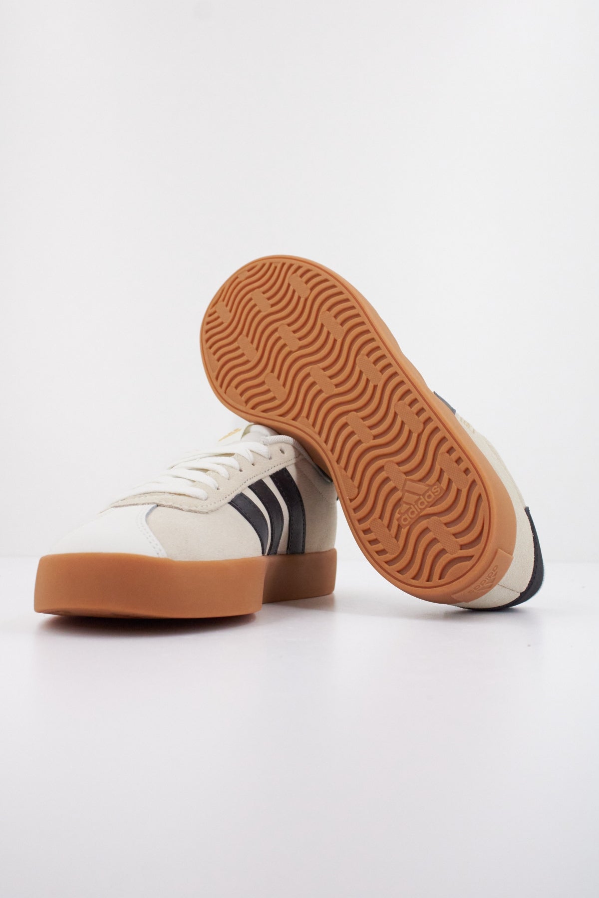 ADIDAS VL COURT . en color BLANCO  (5)