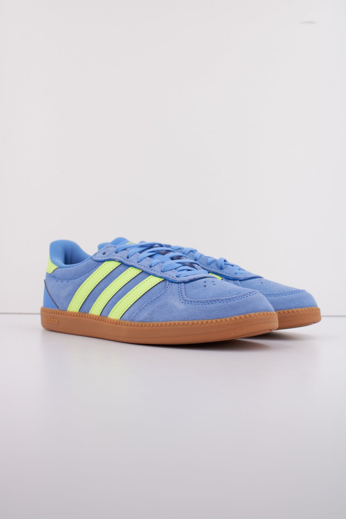 ADIDAS BREAKNET SLEEK en color AZUL  (2)