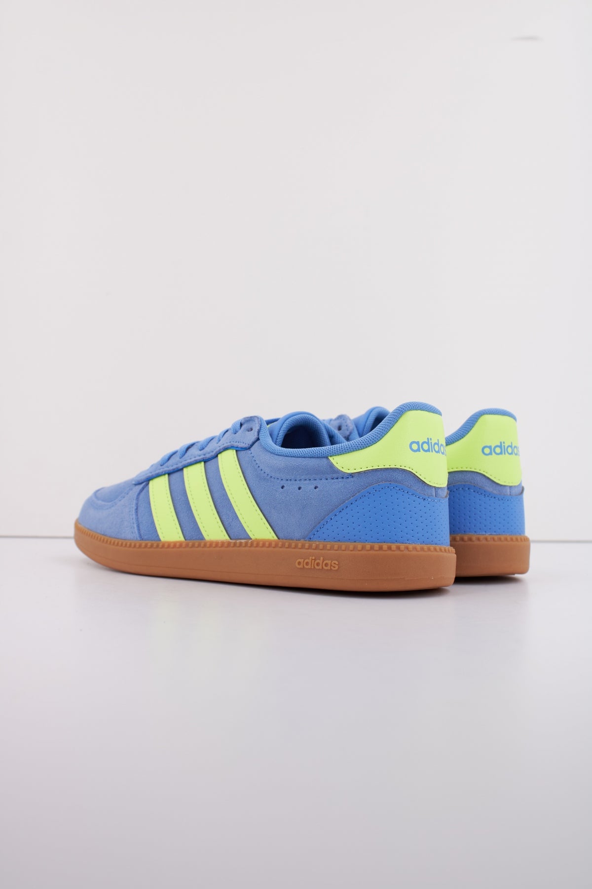 ADIDAS BREAKNET SLEEK en color AZUL  (4)
