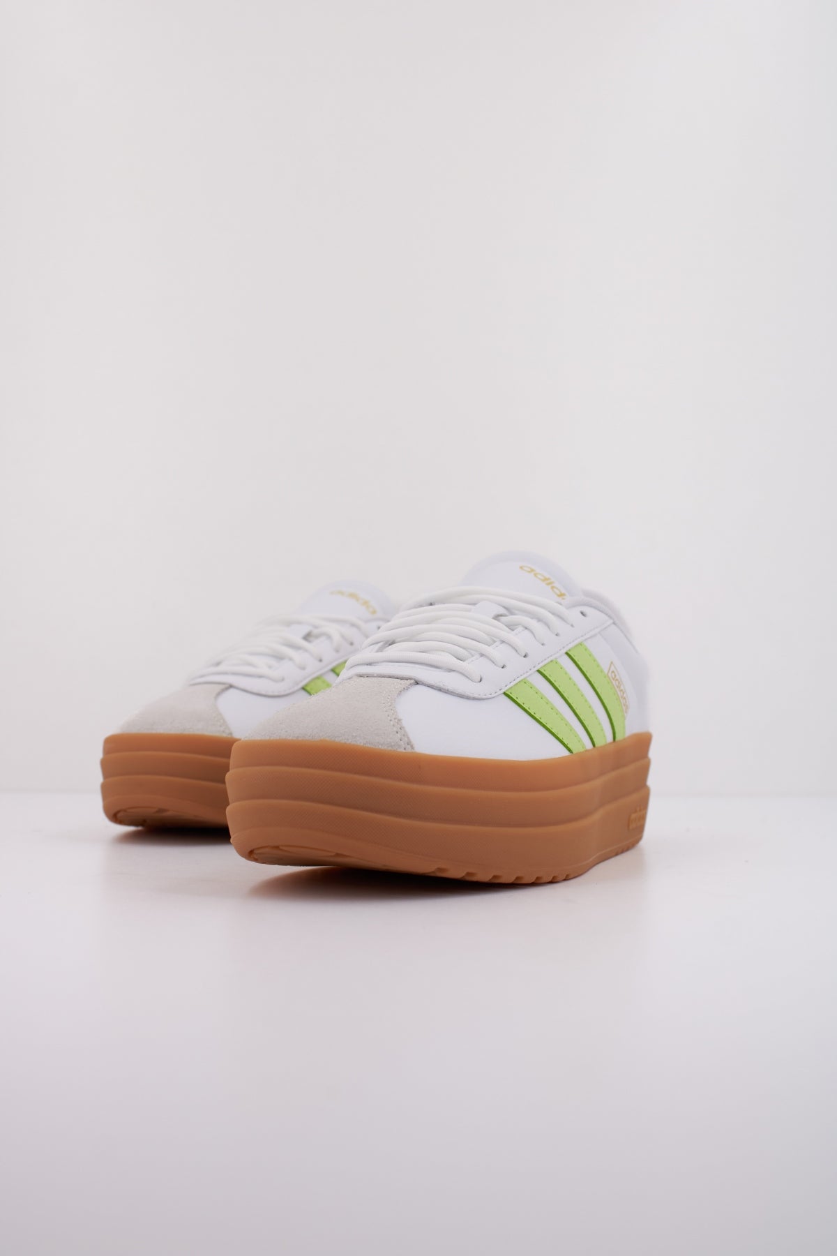 ADIDAS VL COURT BOLD en color BLANCO  (2)