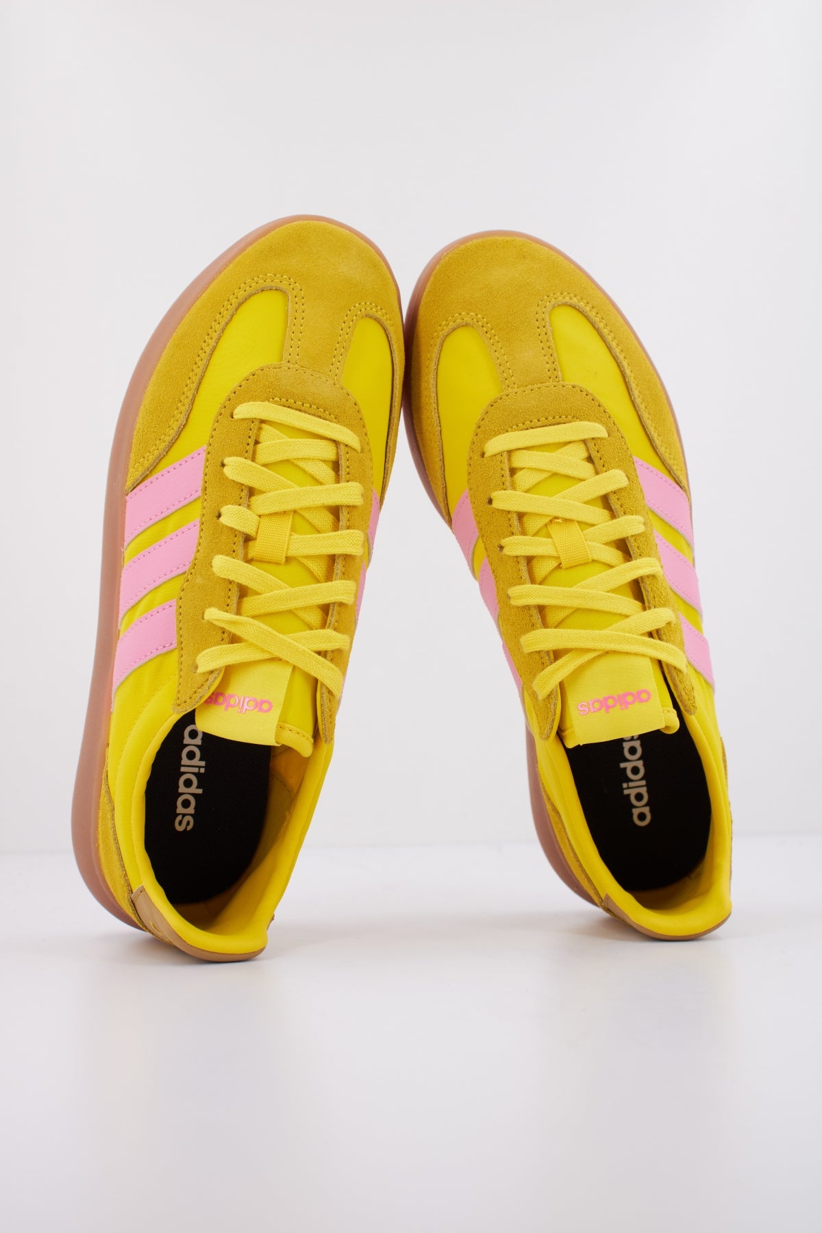 ADIDAS BARREDA DECODE en color AMARILLO  (3)