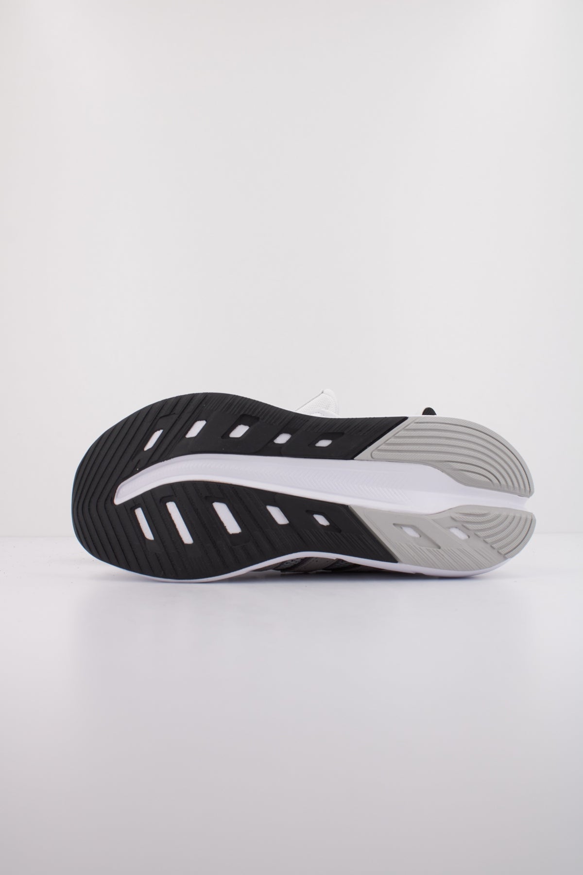 ADIDAS ASTRASTAR en color BLANCO  (5)