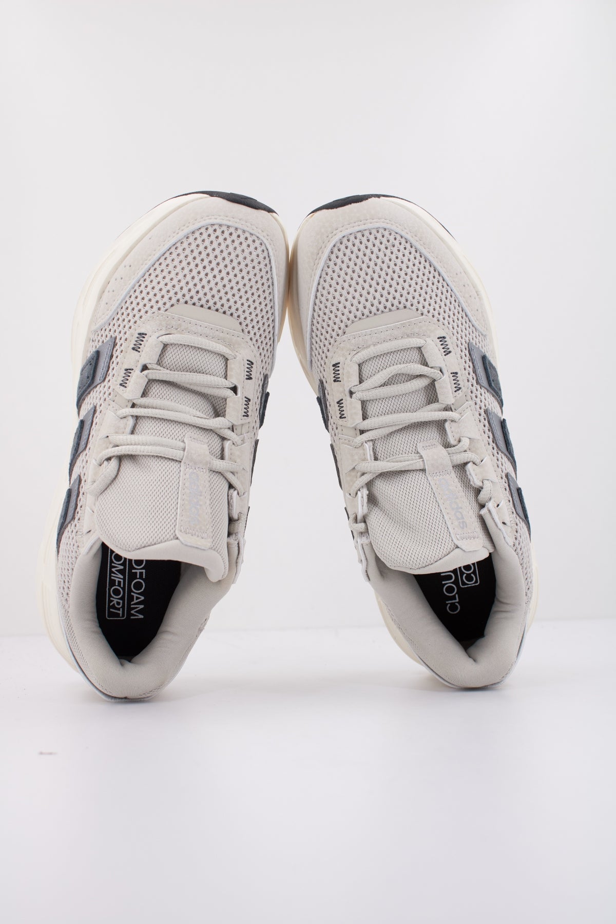 ADIDAS  ASTRASTAR  en color GRIS  (3)