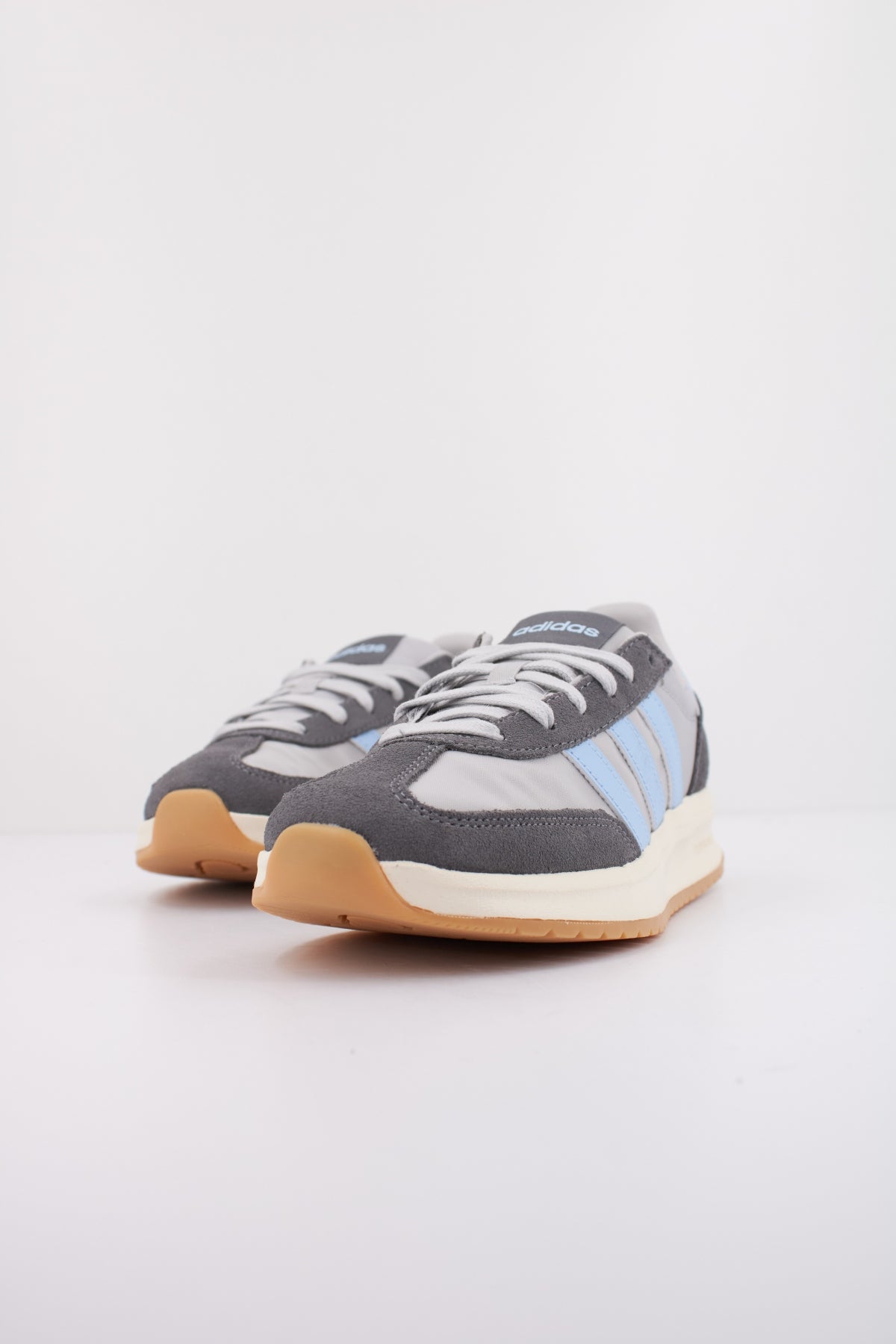 ADIDAS RUN s . en color GRIS  (2)