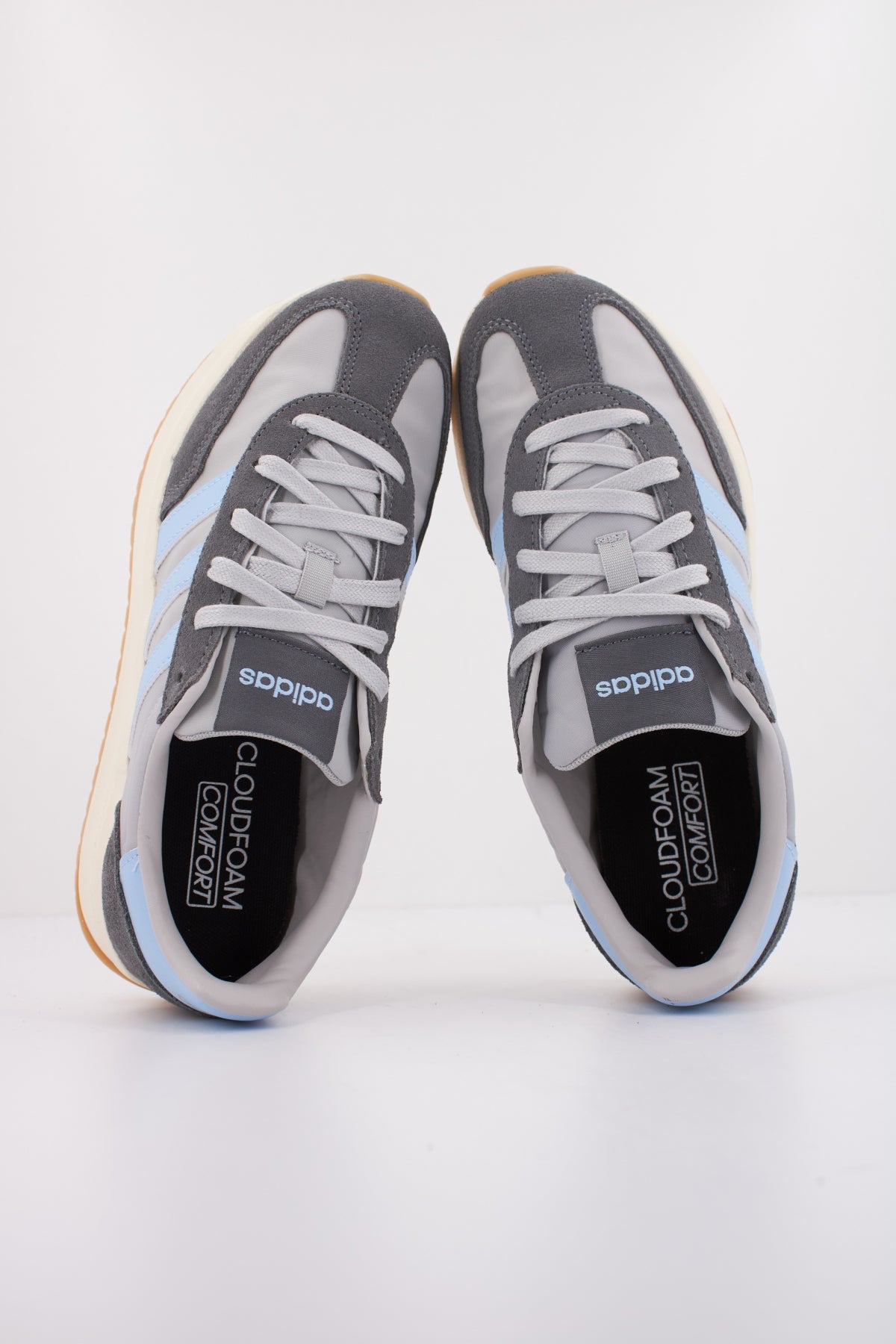 ADIDAS RUN s . en color GRIS  (3)
