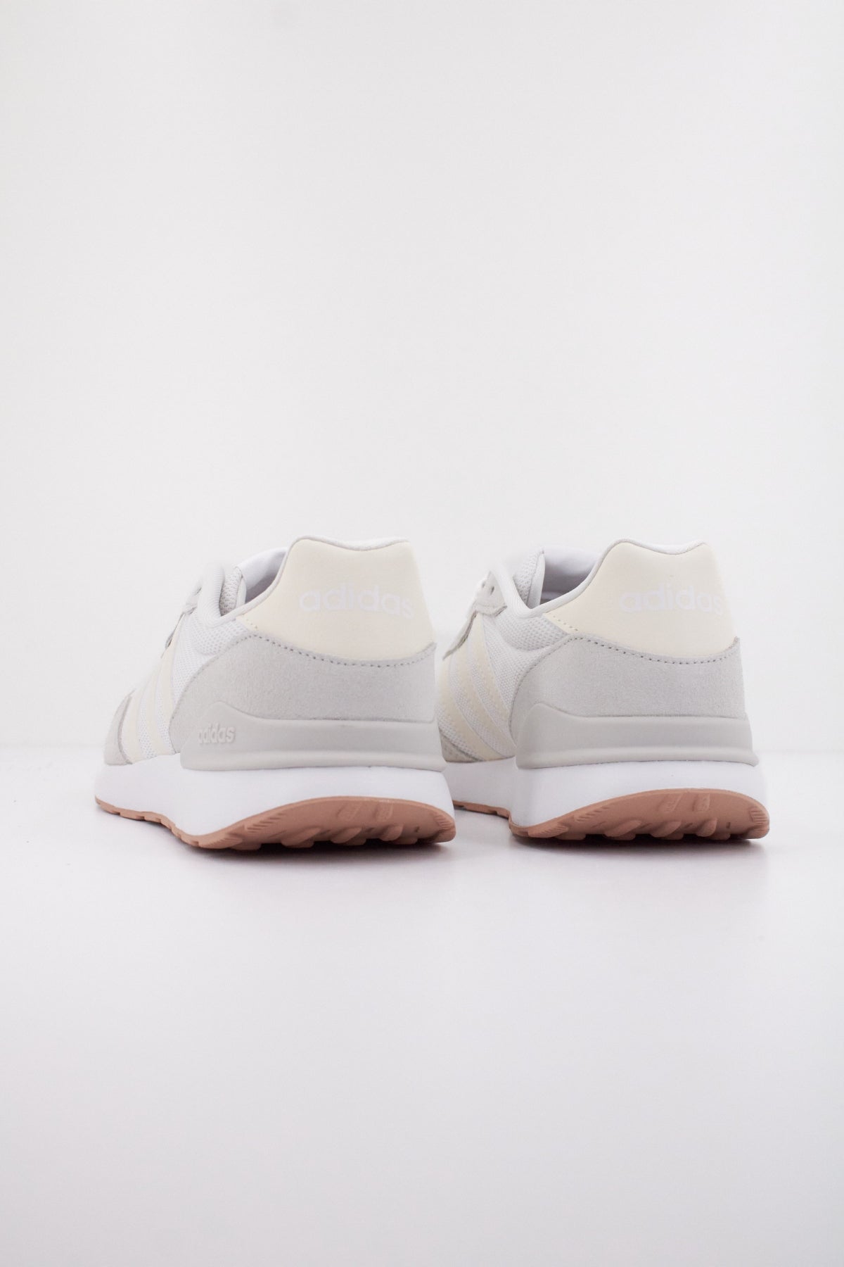 ADIDAS  RUN s .  en color BLANCO  (4)
