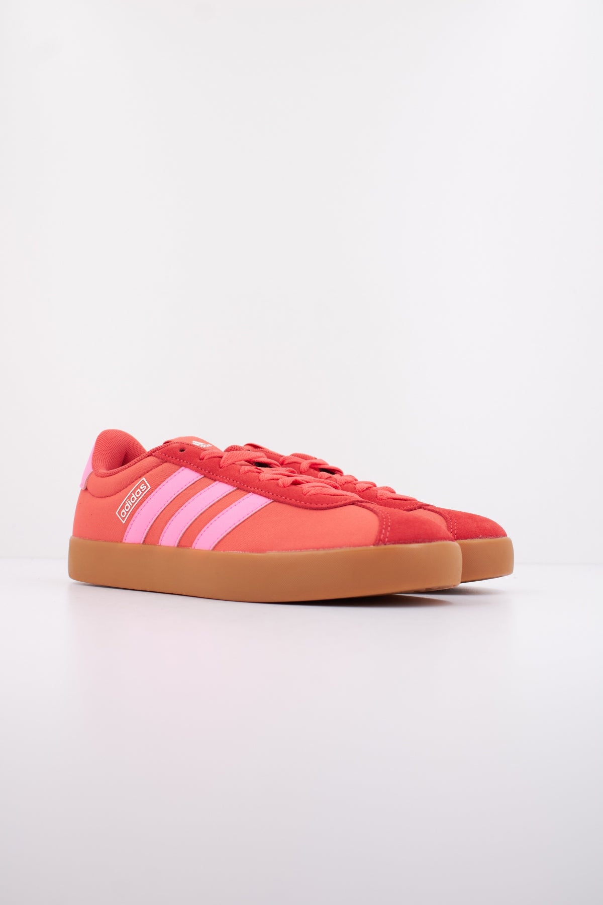 ADIDAS  VL COURT .  en color ROJO  (2)