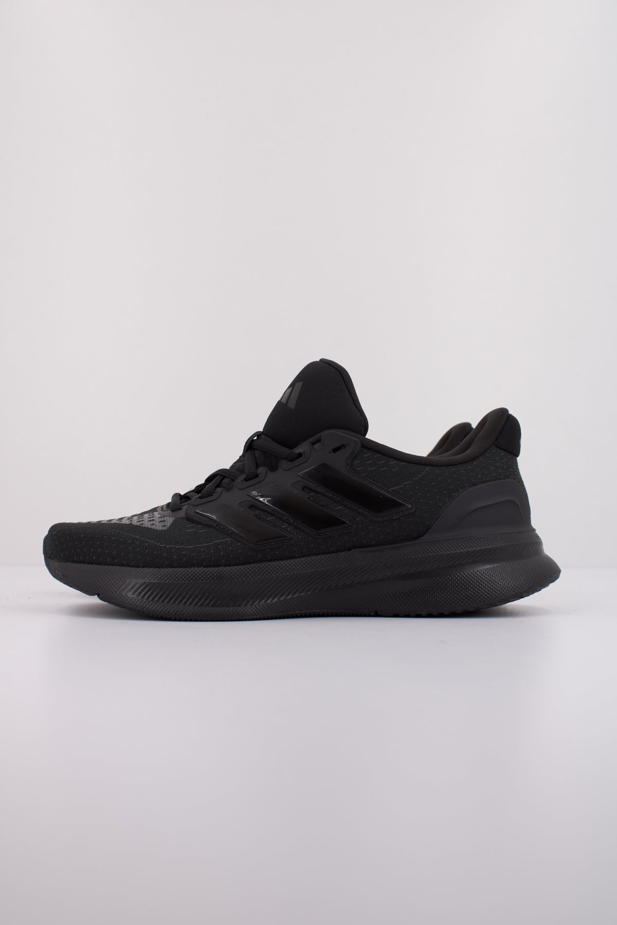 ADIDAS ULTRARUN  W en color NEGRO  (1)