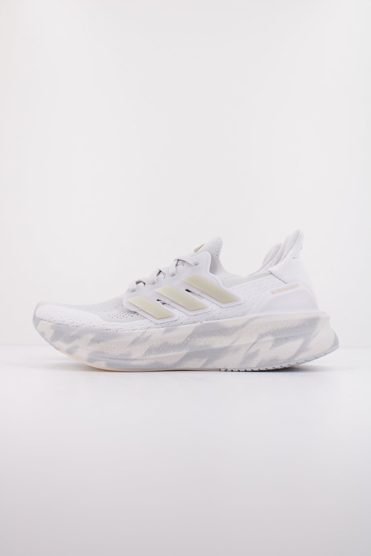 ADIDAS ULTRABOOST  W en color GRIS  (1)