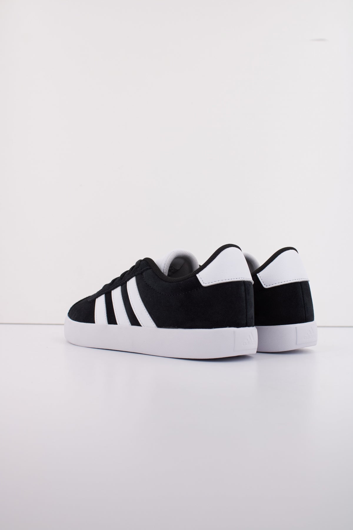 ADIDAS VL COURT . K en color NEGRO  (4)