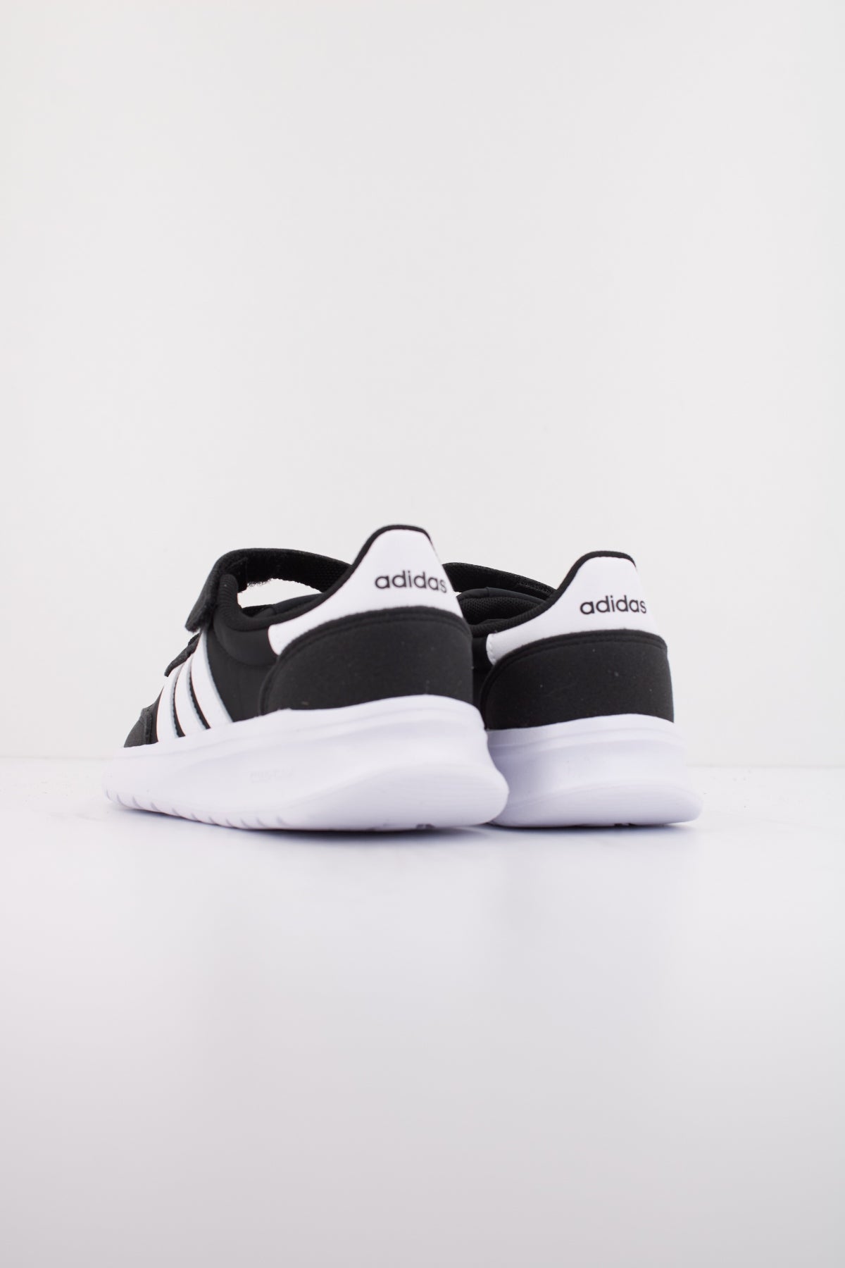ADIDAS RUN s . EL C en color NEGRO  (4)
