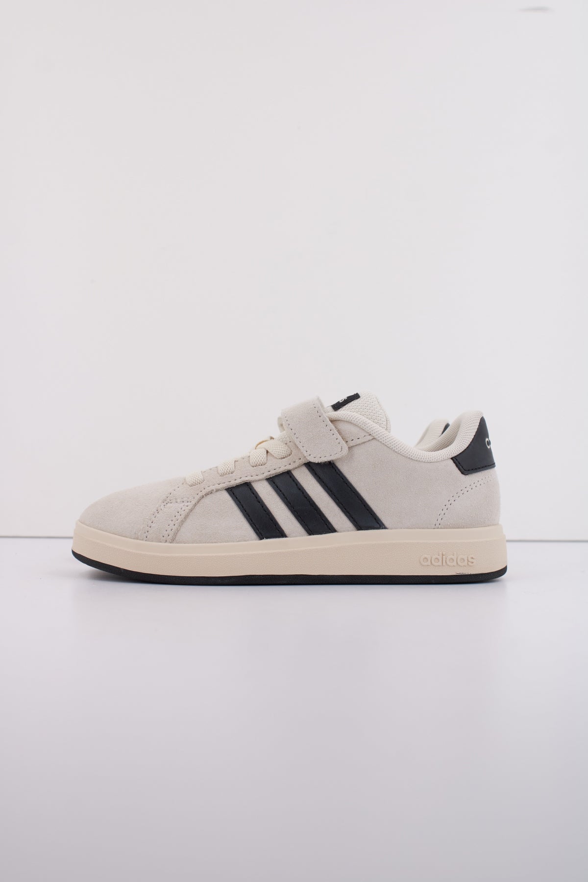 ADIDAS GRAND COURT s EL en color BEIS  (1)