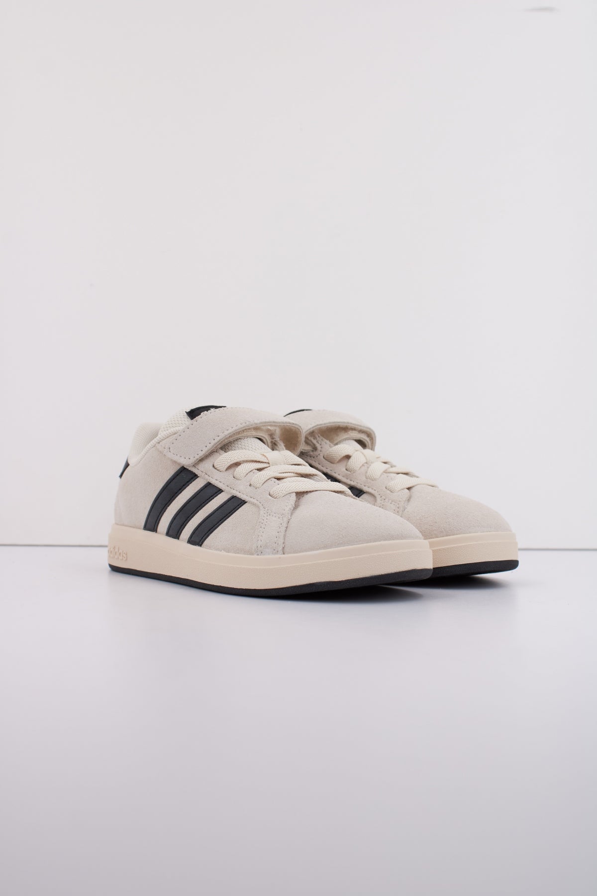 ADIDAS GRAND COURT s EL en color BEIS  (2)