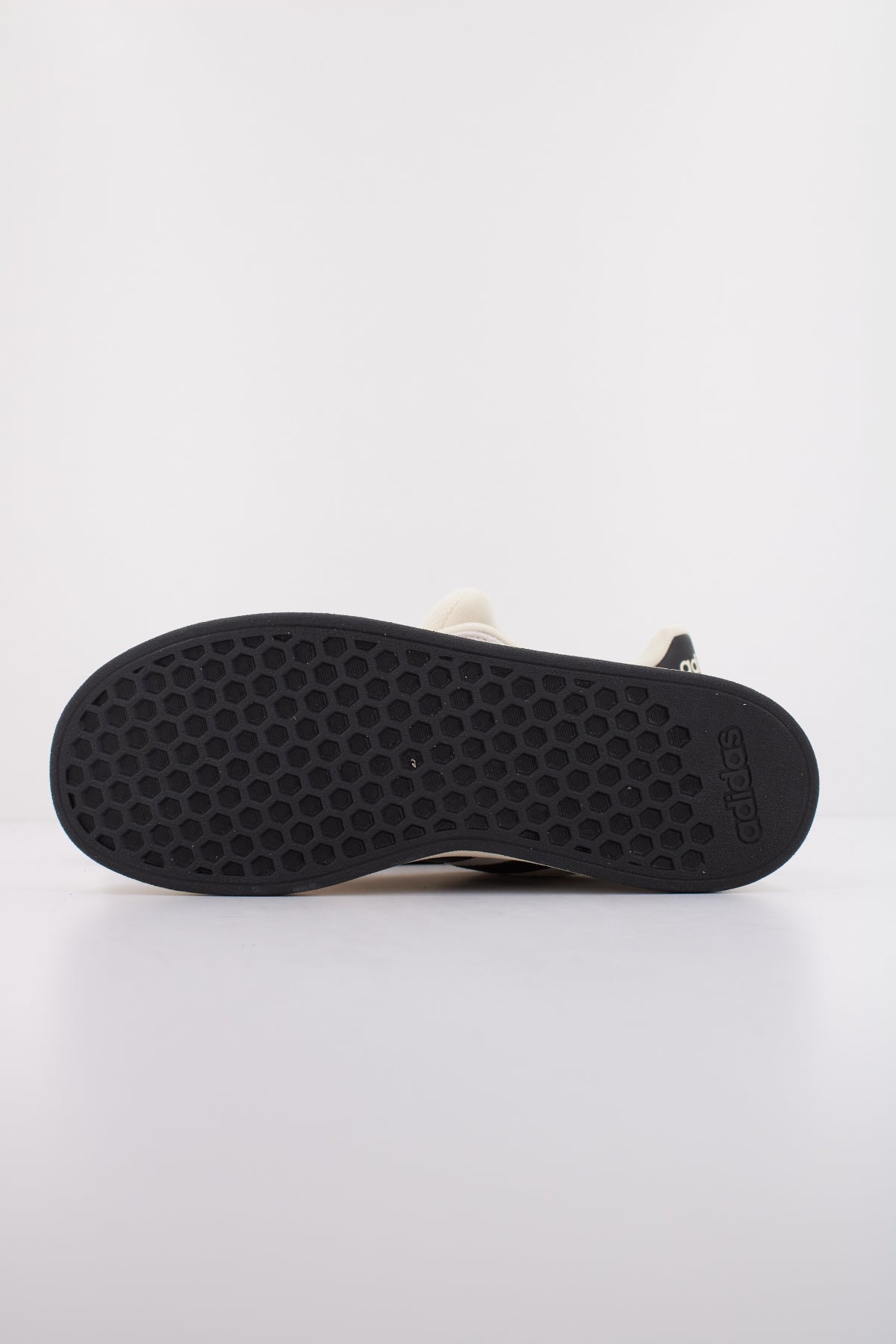 ADIDAS GRAND COURT s K en color BEIS  (5)