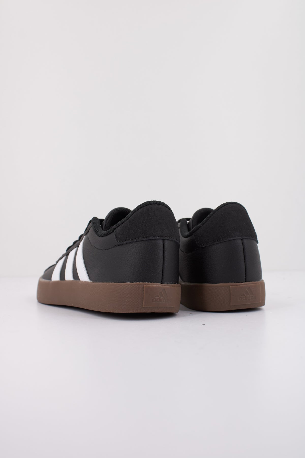 ADIDAS VL COURT . K en color NEGRO  (4)