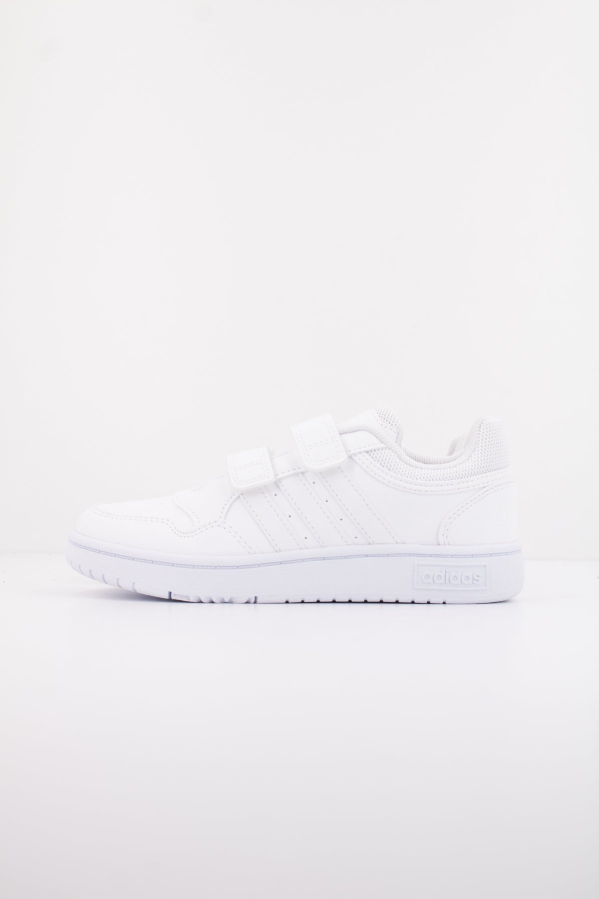ADIDAS  HOOPS . CF C  en color BLANCO  (1)