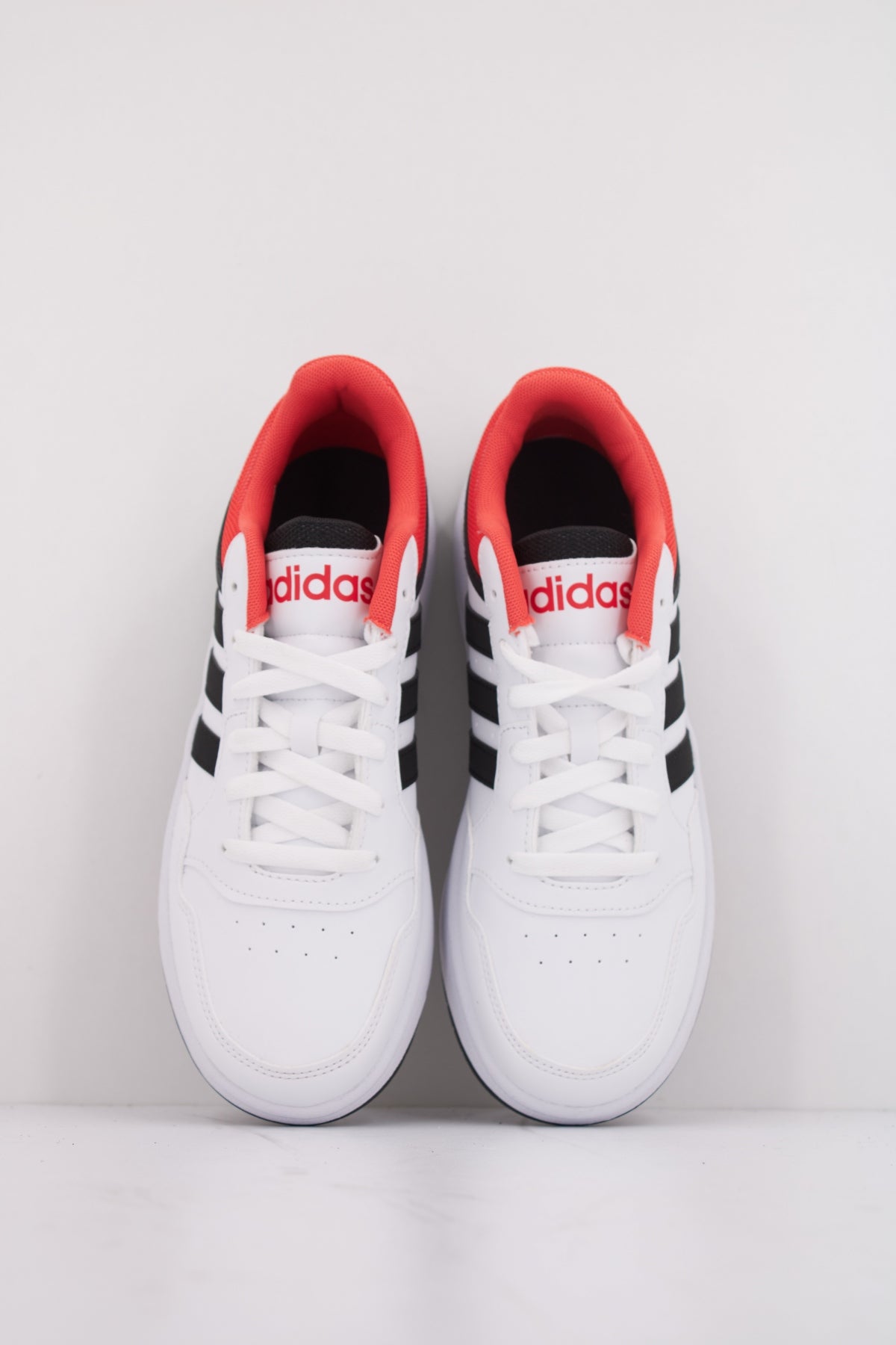 ADIDAS HOOPS . K en color BLANCO  (3)