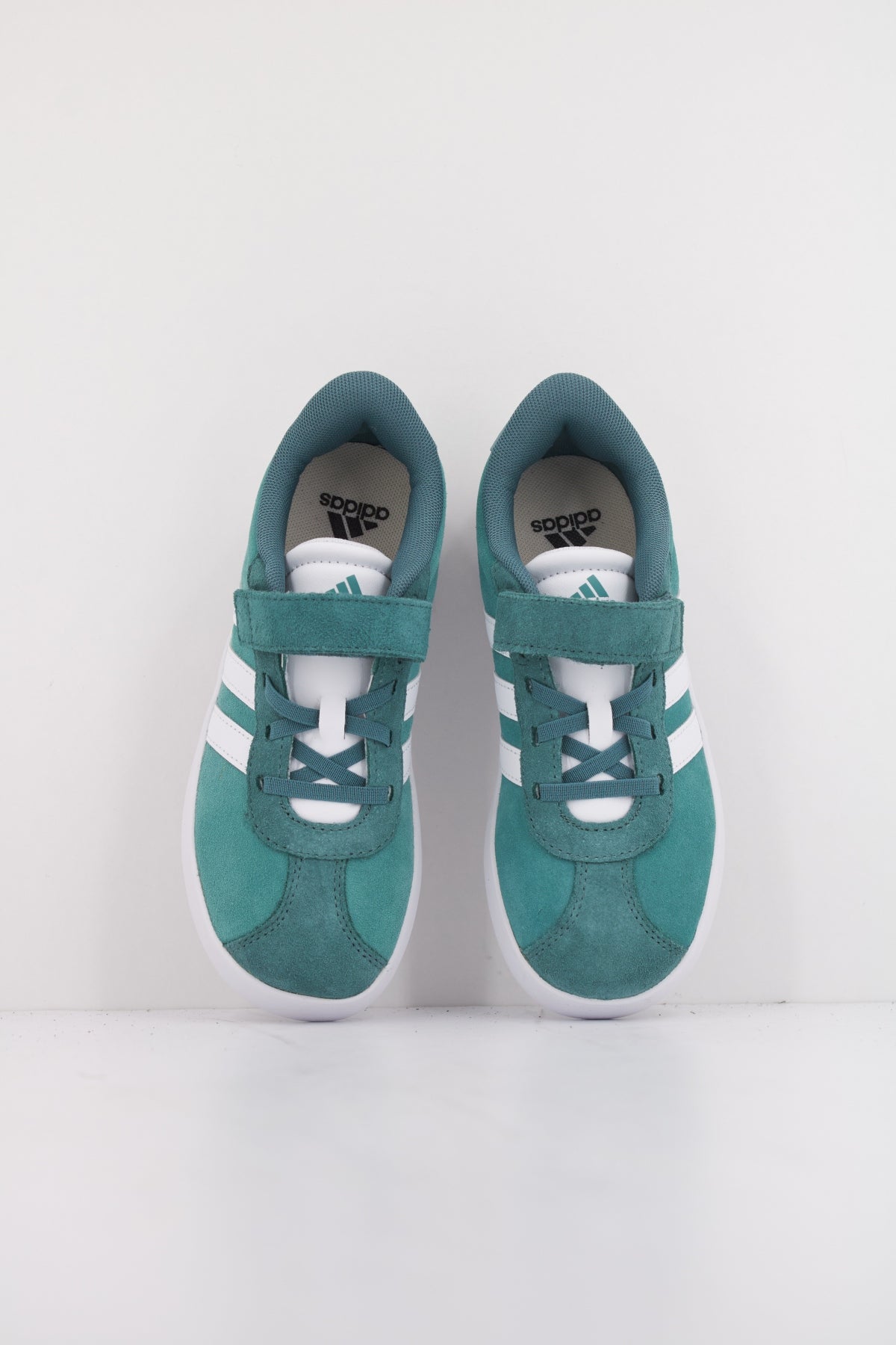 ADIDAS COURT . EL C en color VERDE  (3)