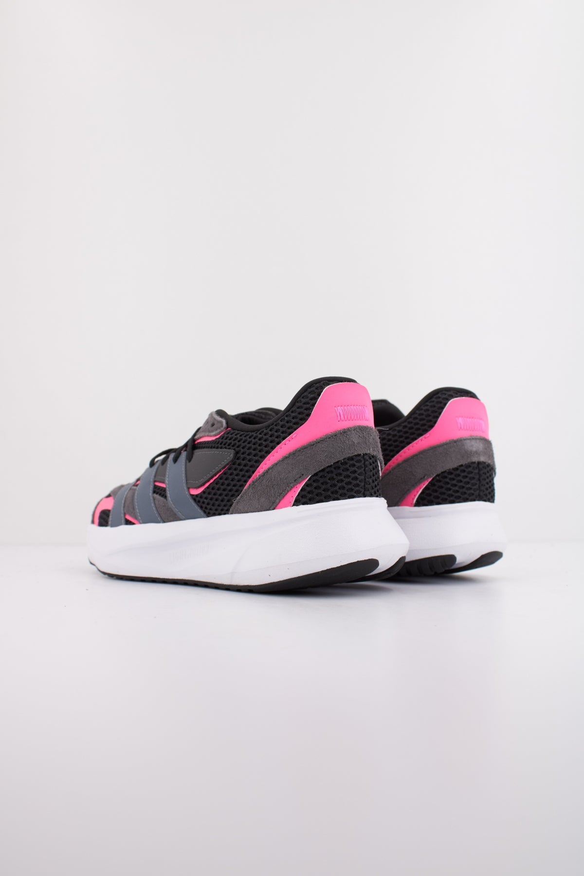 ADIDAS LIGHTBLAZE J en color NEGRO  (4)