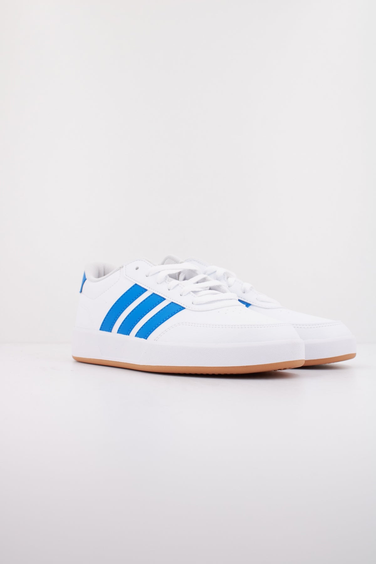 ADIDAS BREAKNET . J en color BLANCO  (2)
