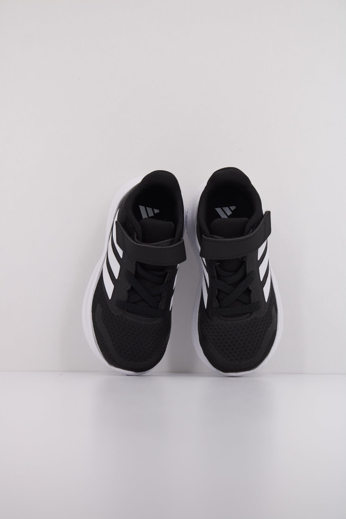 ADIDAS RUNFALCON  EL I en color NEGRO  (3)
