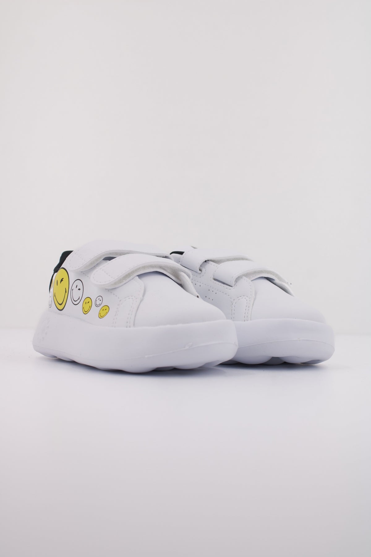 ADIDAS ADVANTAGE SMILEY CF en color BLANCO  (2)