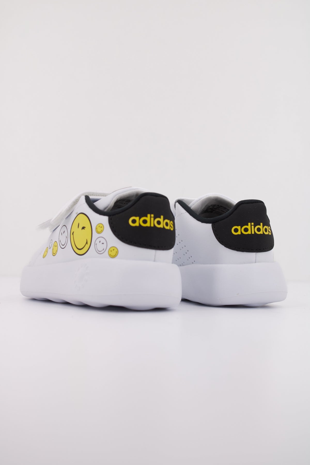 ADIDAS ADVANTAGE SMILEY CF en color BLANCO  (4)