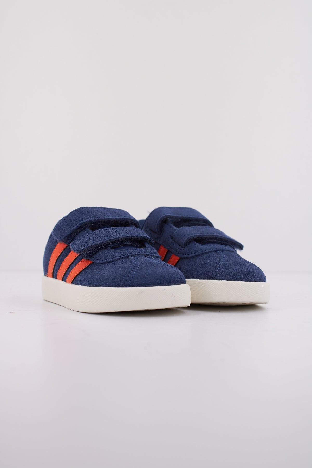 ADIDAS COURT . CF I en color AZUL  (2)