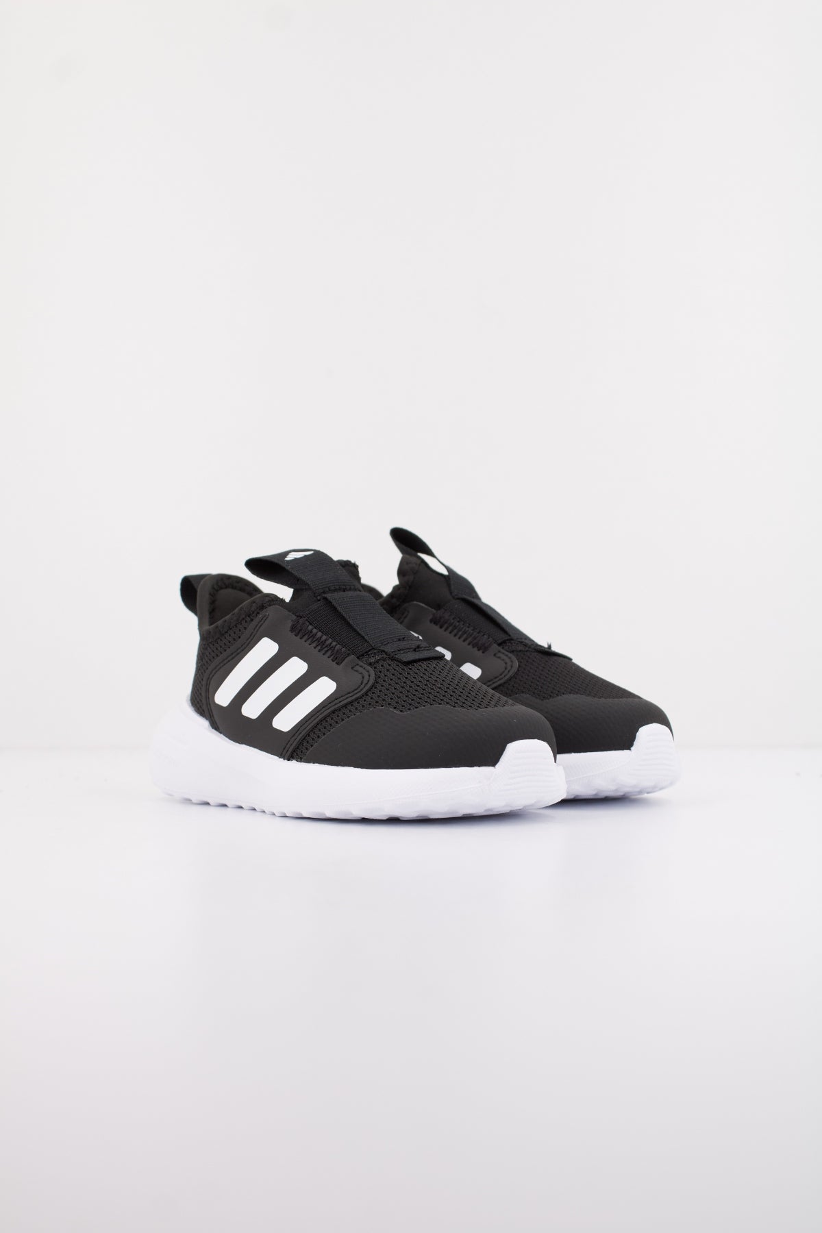 ADIDAS TENSAUR COMFORT AC en color NEGRO  (2)