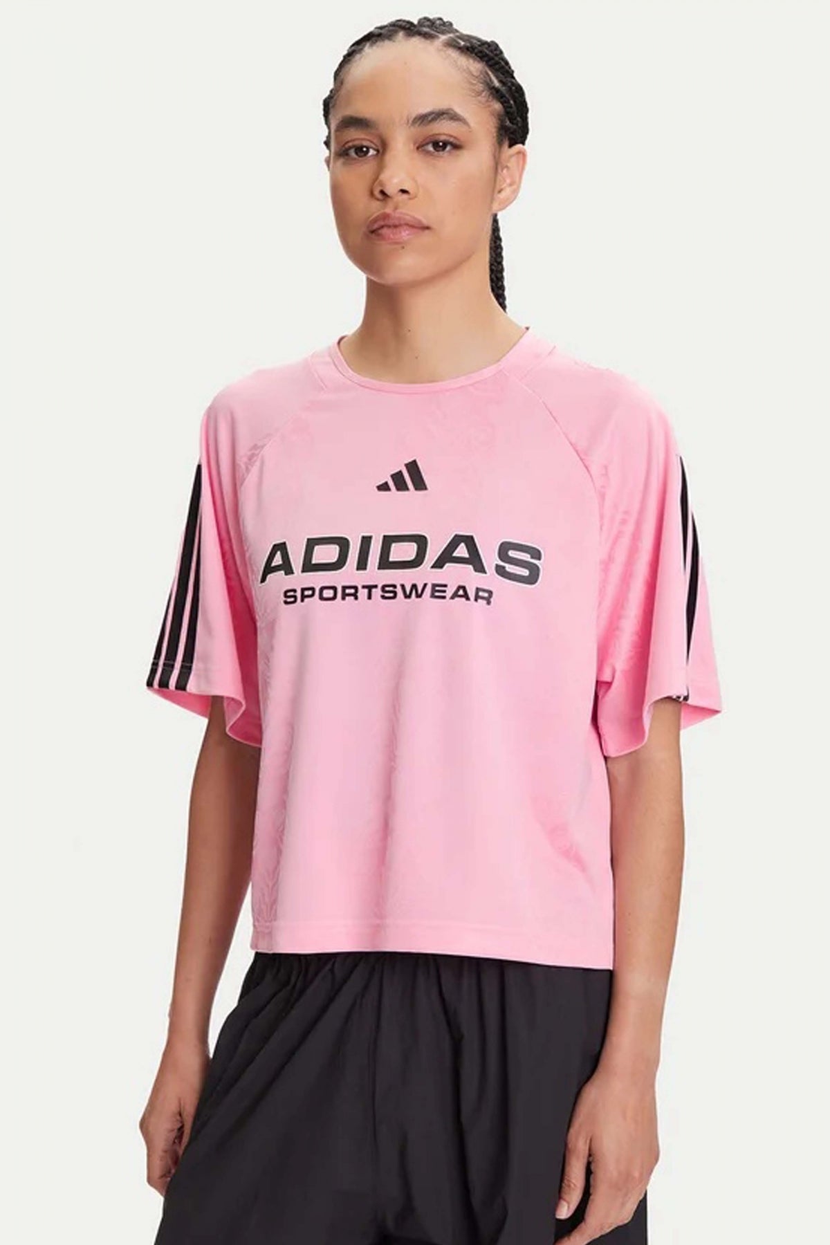 ADIDAS  W TIRO Q TEE  en color ROSA  (1)