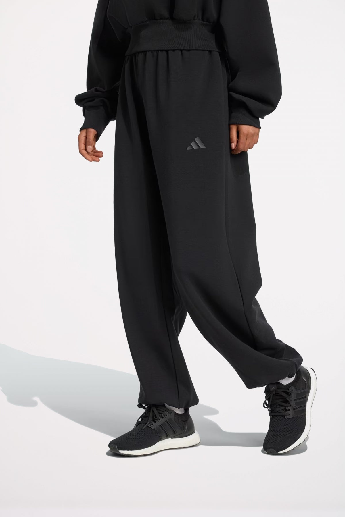 ADIDAS  W ALL SZN SL PT  en color NEGRO  (1)