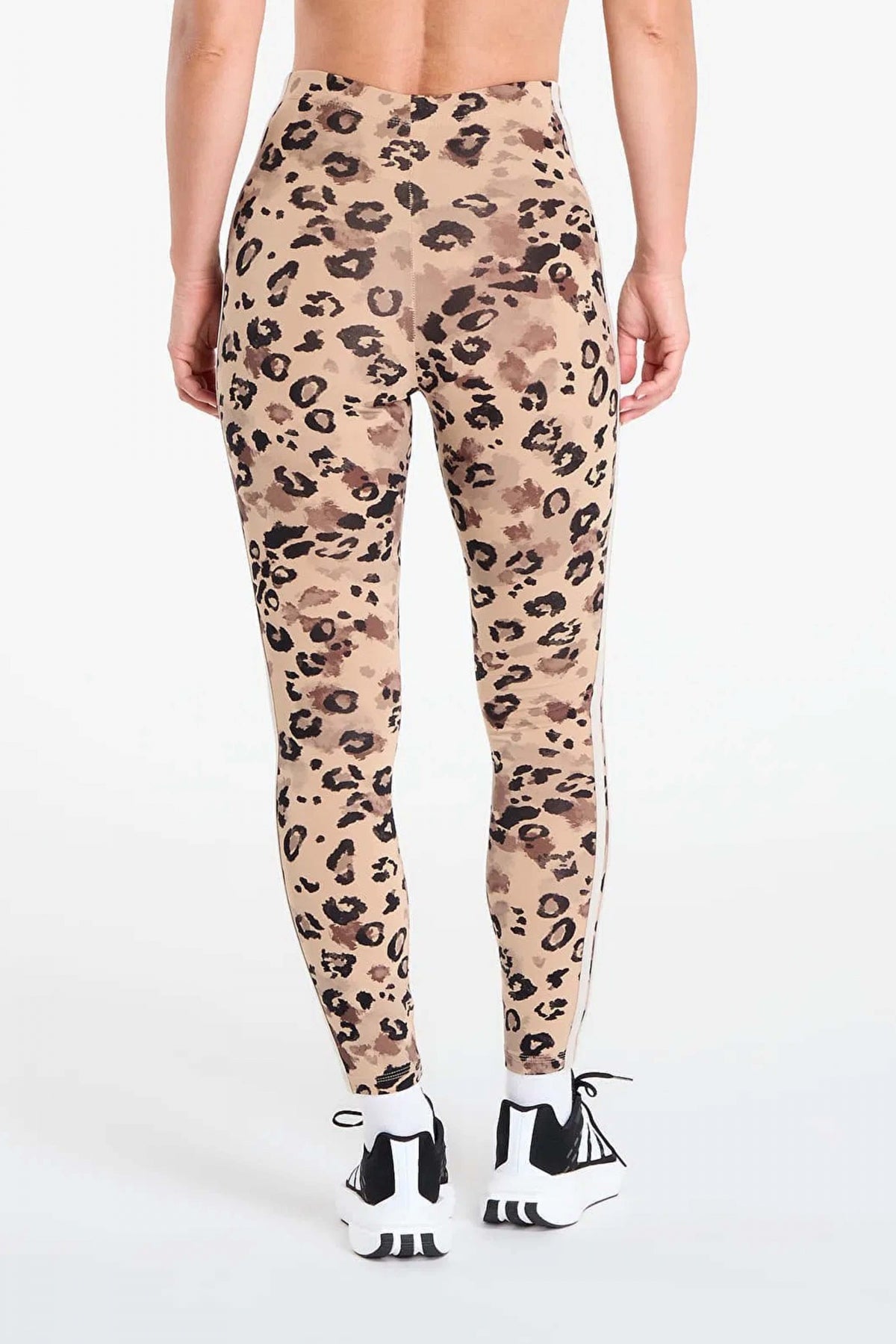 ADIDAS W AOP LEG en color ANIMAL PRINT  (3)