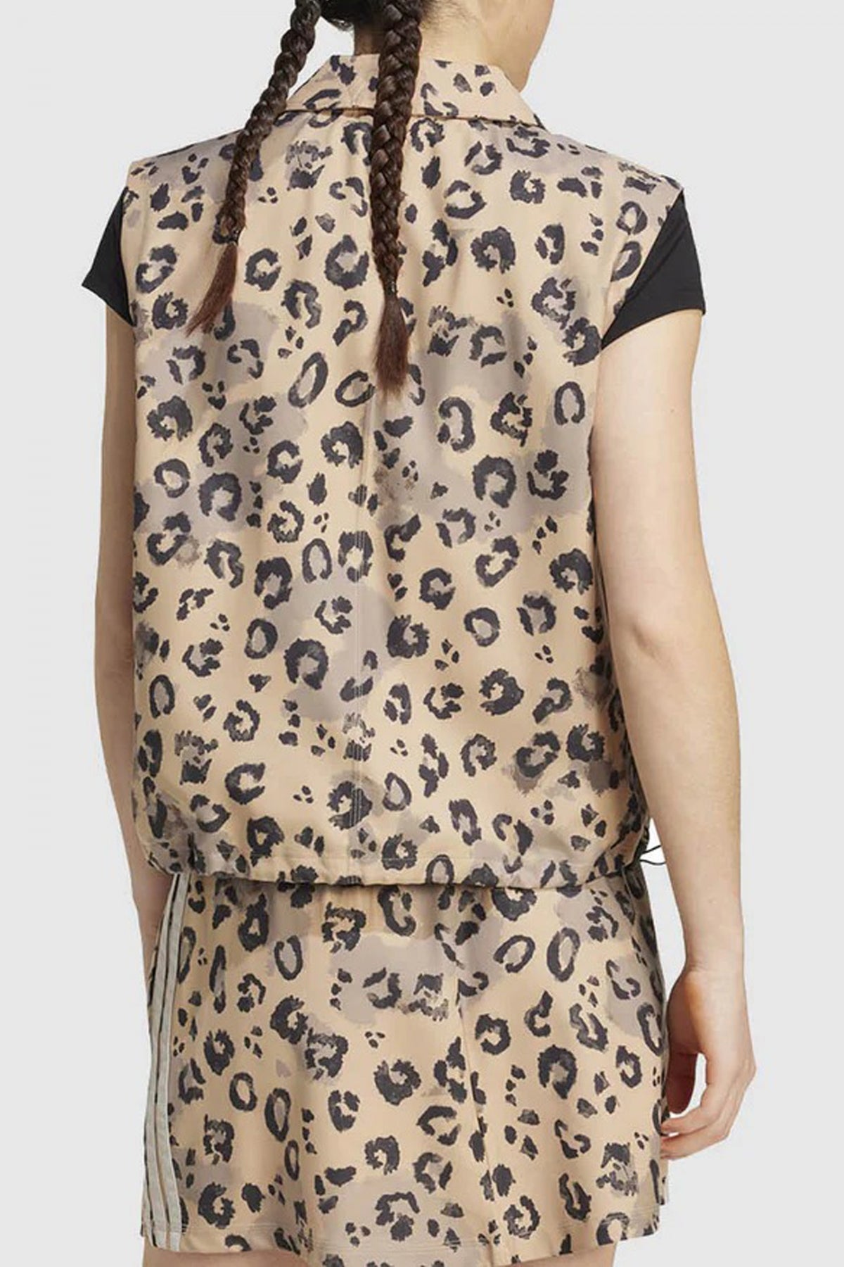ADIDAS  W AOP VEST  en color ANIMAL PRINT  (3)