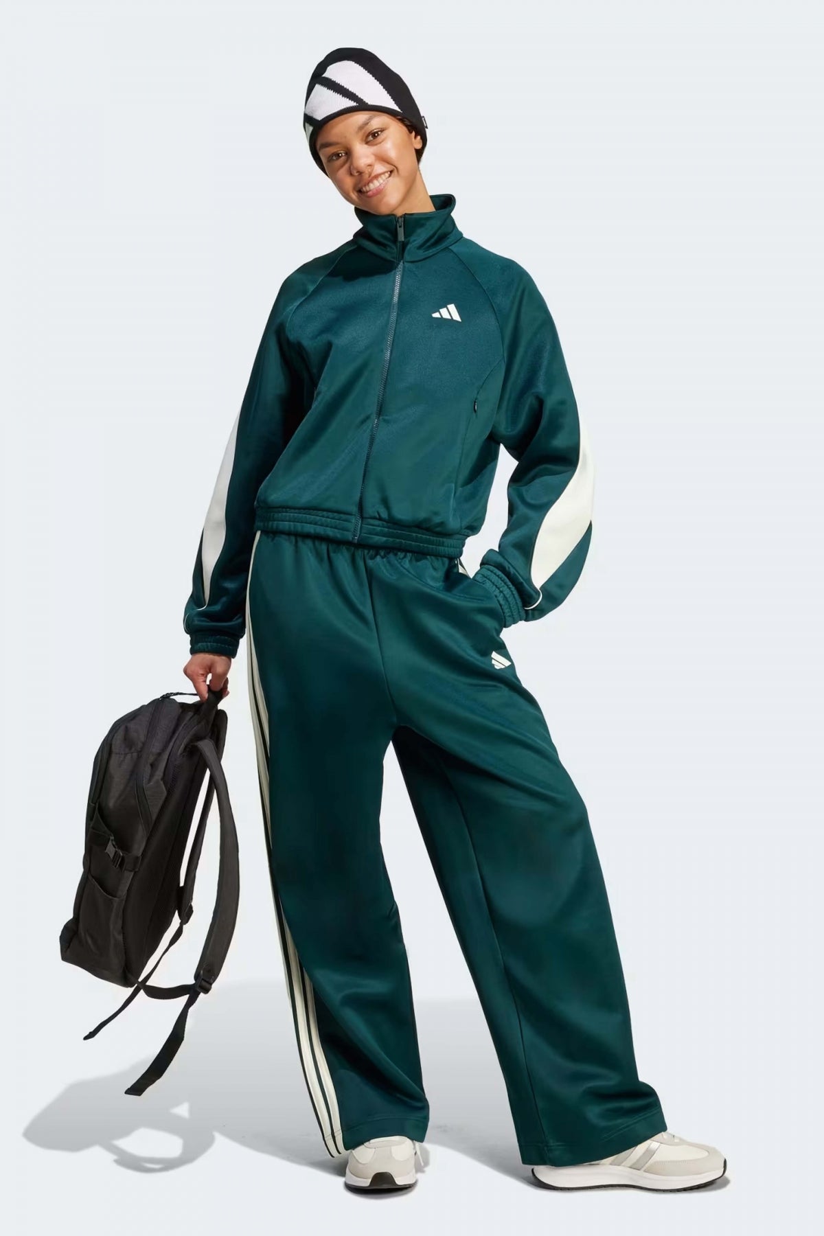 ADIDAS  W STADIUM TT  en color VERDE  (4)