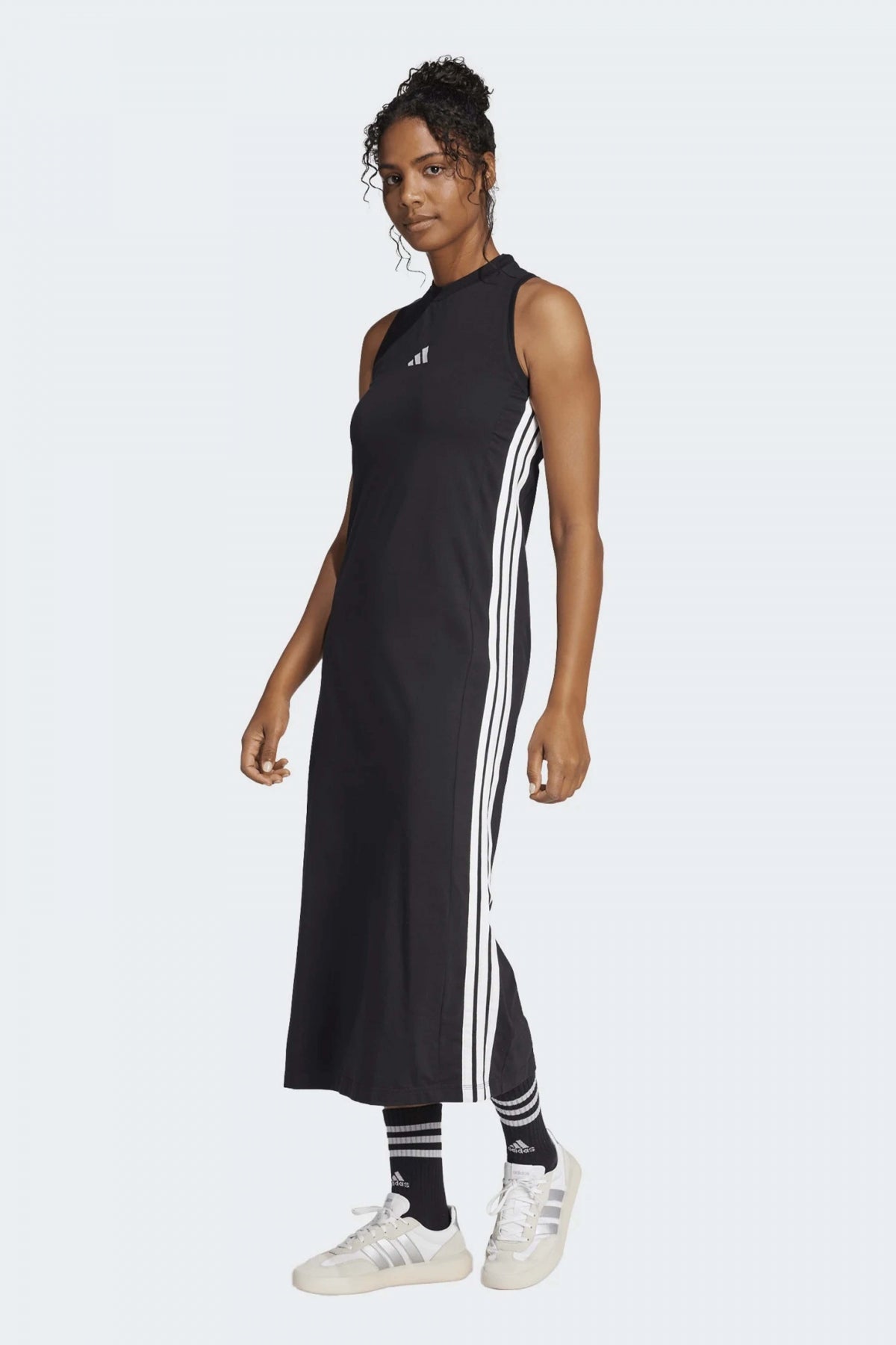 ADIDAS  W S SJ DRE  en color NEGRO  (1)