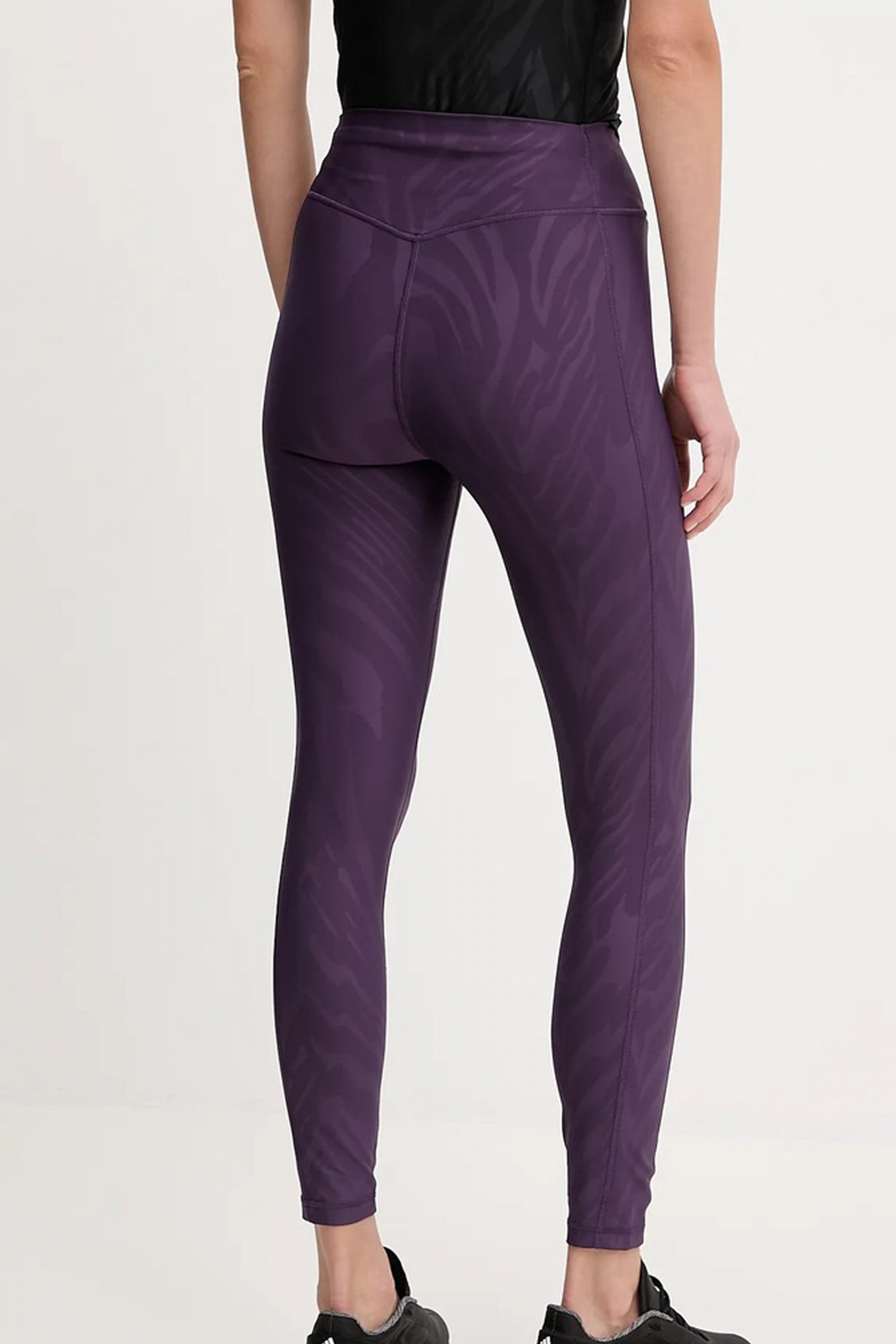 ADIDAS OPTIME AOP en color VIOLETA  (2)