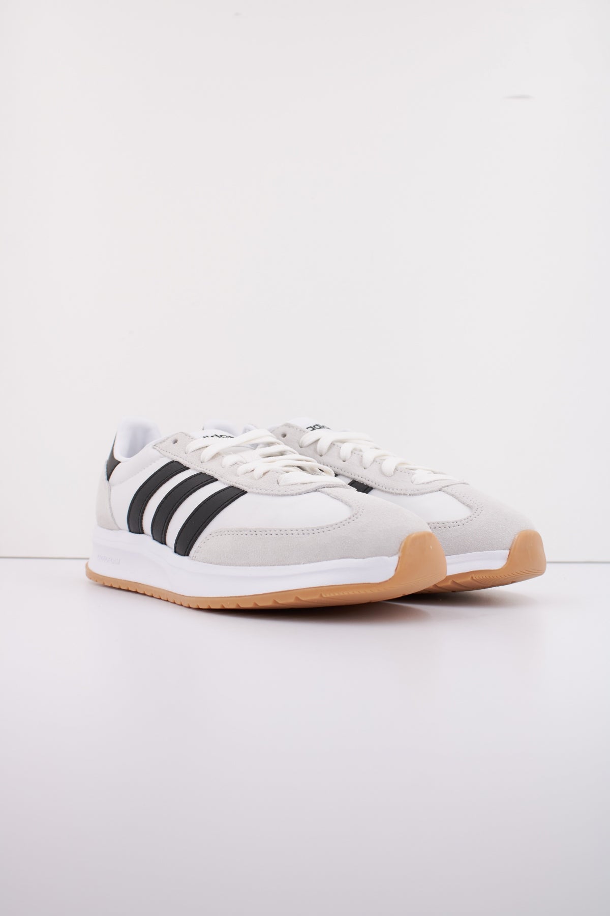 ADIDAS RUN s . en color BLANCO  (2)